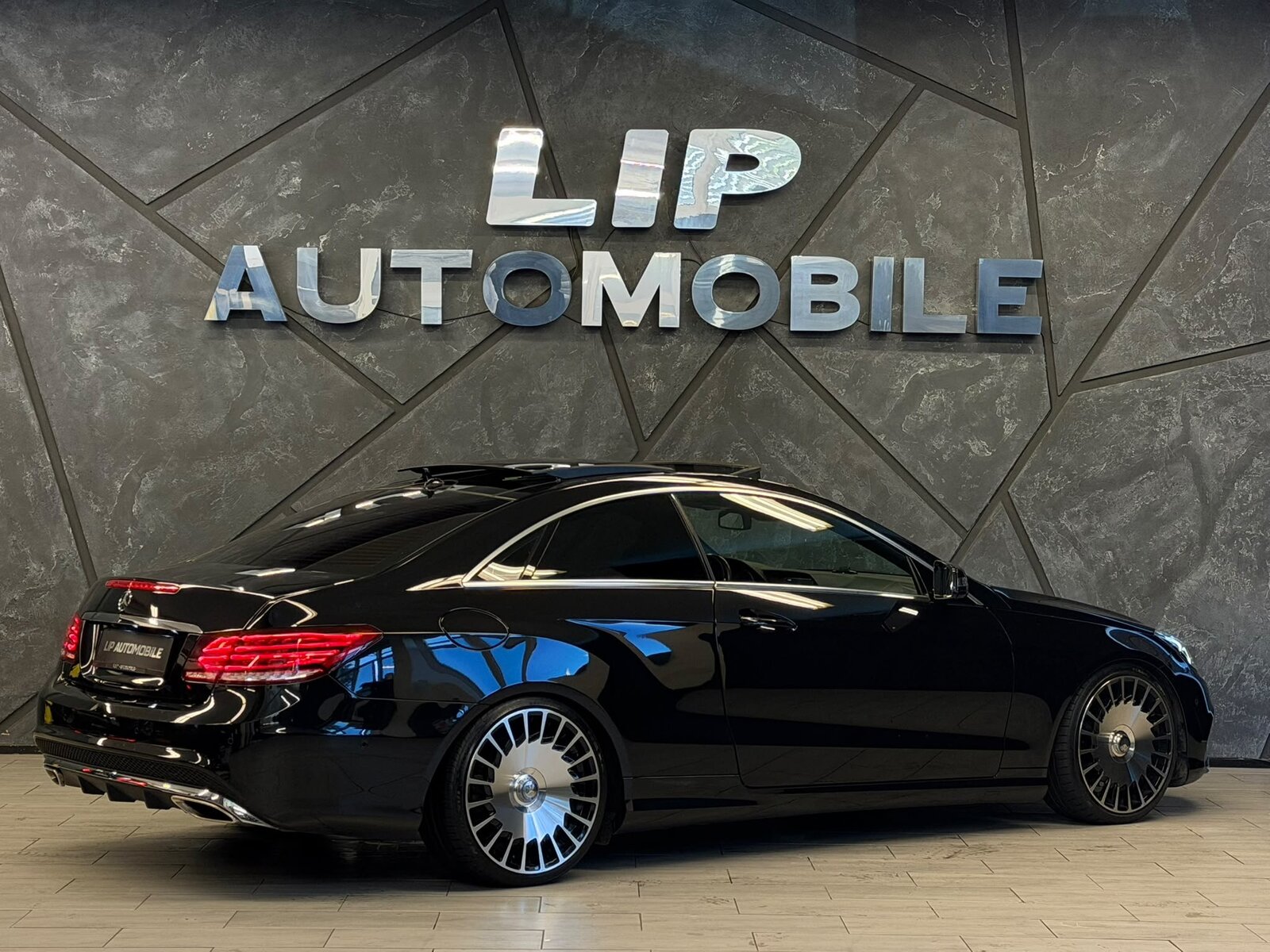 MERCEDES-BENZ E 400 7G-Tronic Amg-Line, Benzin, Occasion / Gebraucht, Automatik - 6