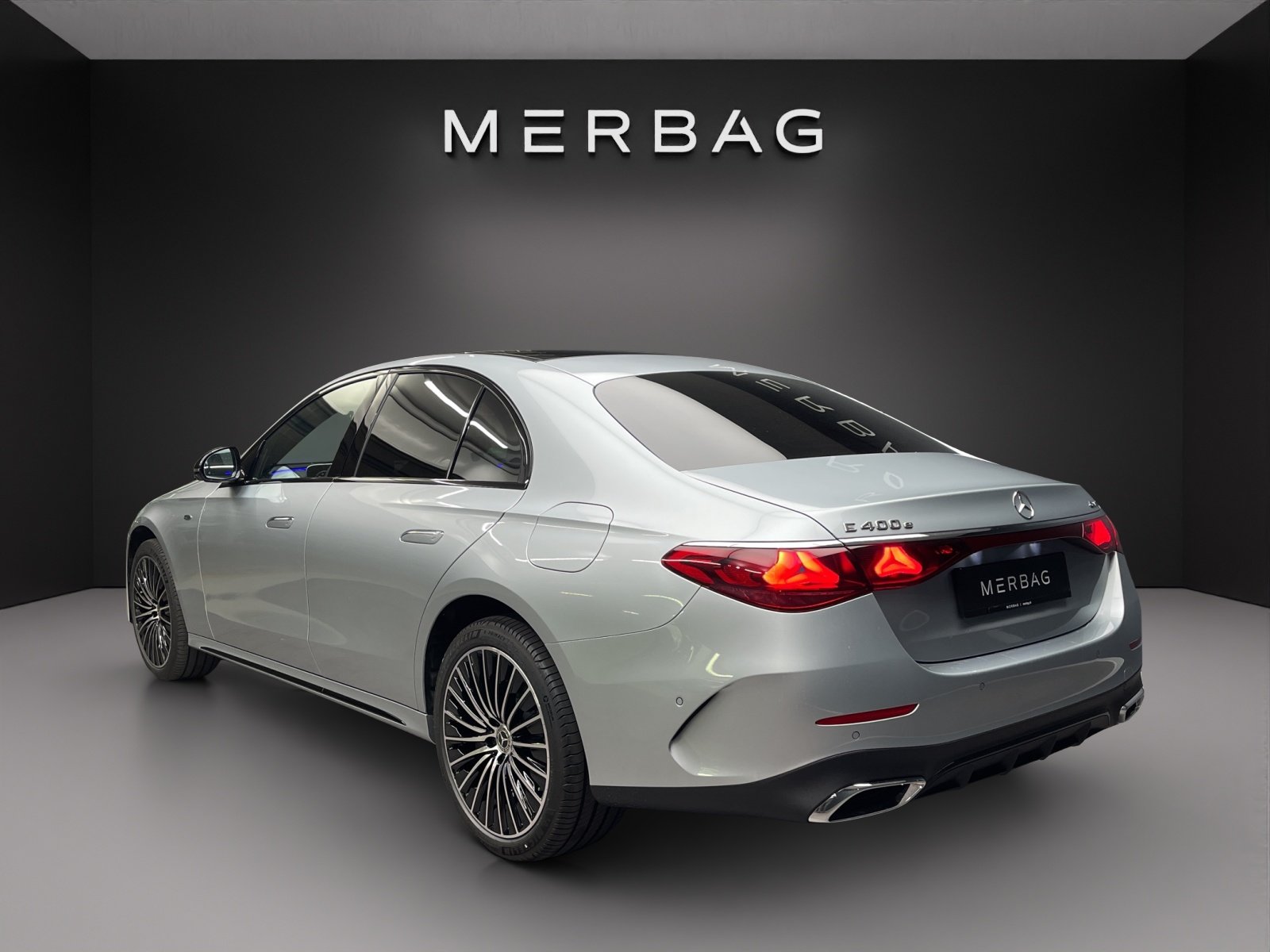 MERCEDES-BENZ E 400 e 4Matic 9G-Tronic, Plug-in-Hybrid Petrol/Electric, New car, Automatic - 4