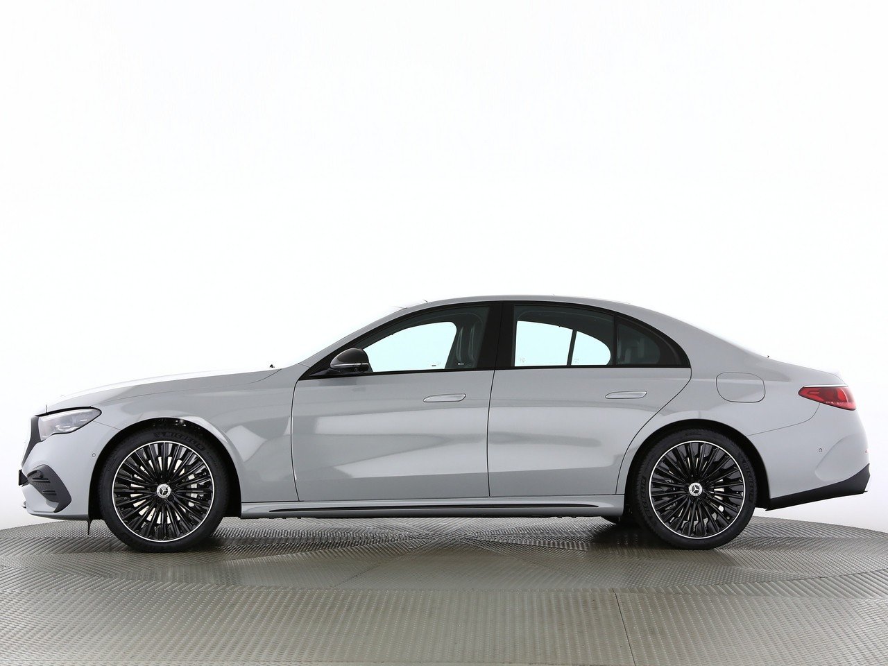 MERCEDES-BENZ E 400 e 4Matic EQ Hybrid 9G-Tronic, Plug-in-Hybrid Petrol/Electric, New car, Automatic - 4