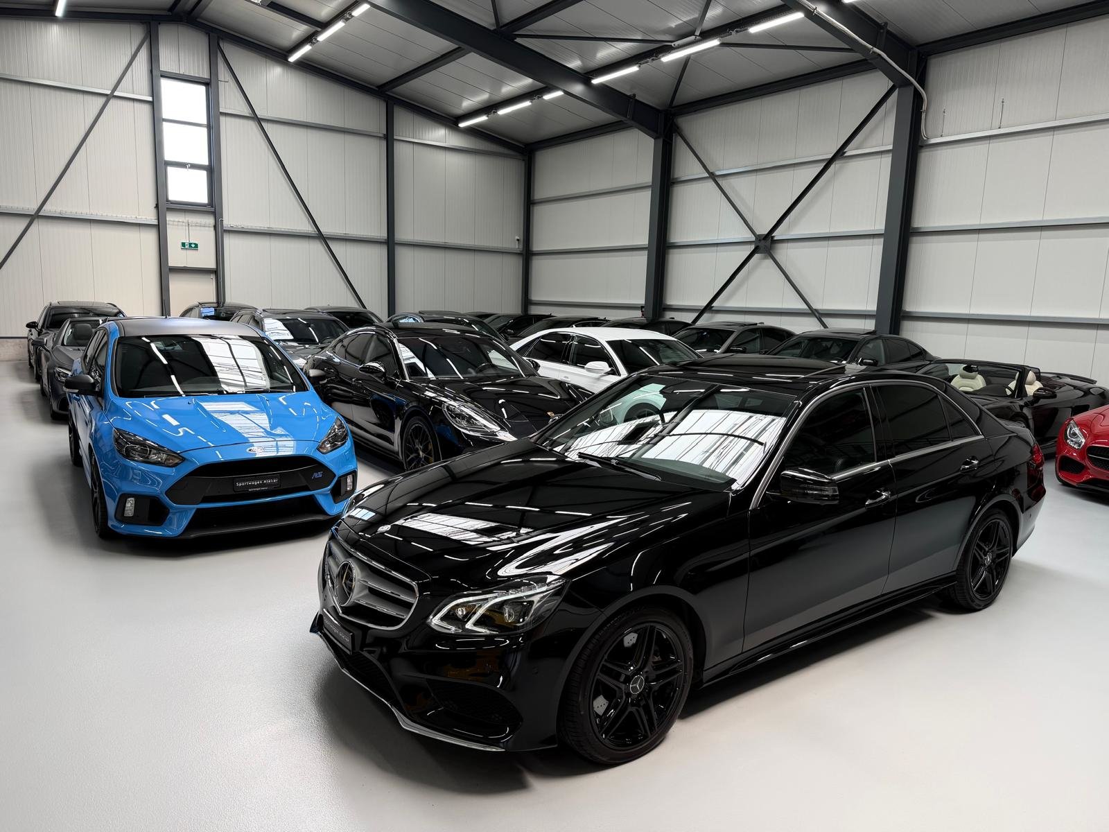 MERCEDES-BENZ E 400 Avantgarde 4Matic 7G-Tronic, Benzin, Occasion / Gebraucht, Automatik - 4