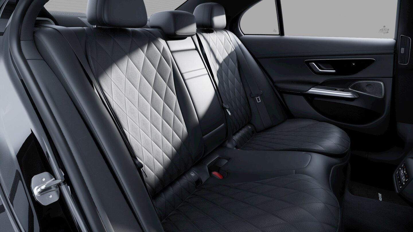 MERCEDES-BENZ E 400 e AMG Line 4MATIC, Plug-in-Hybrid Benzina/Elettrica, Auto dimostrativa, Automatico - 7