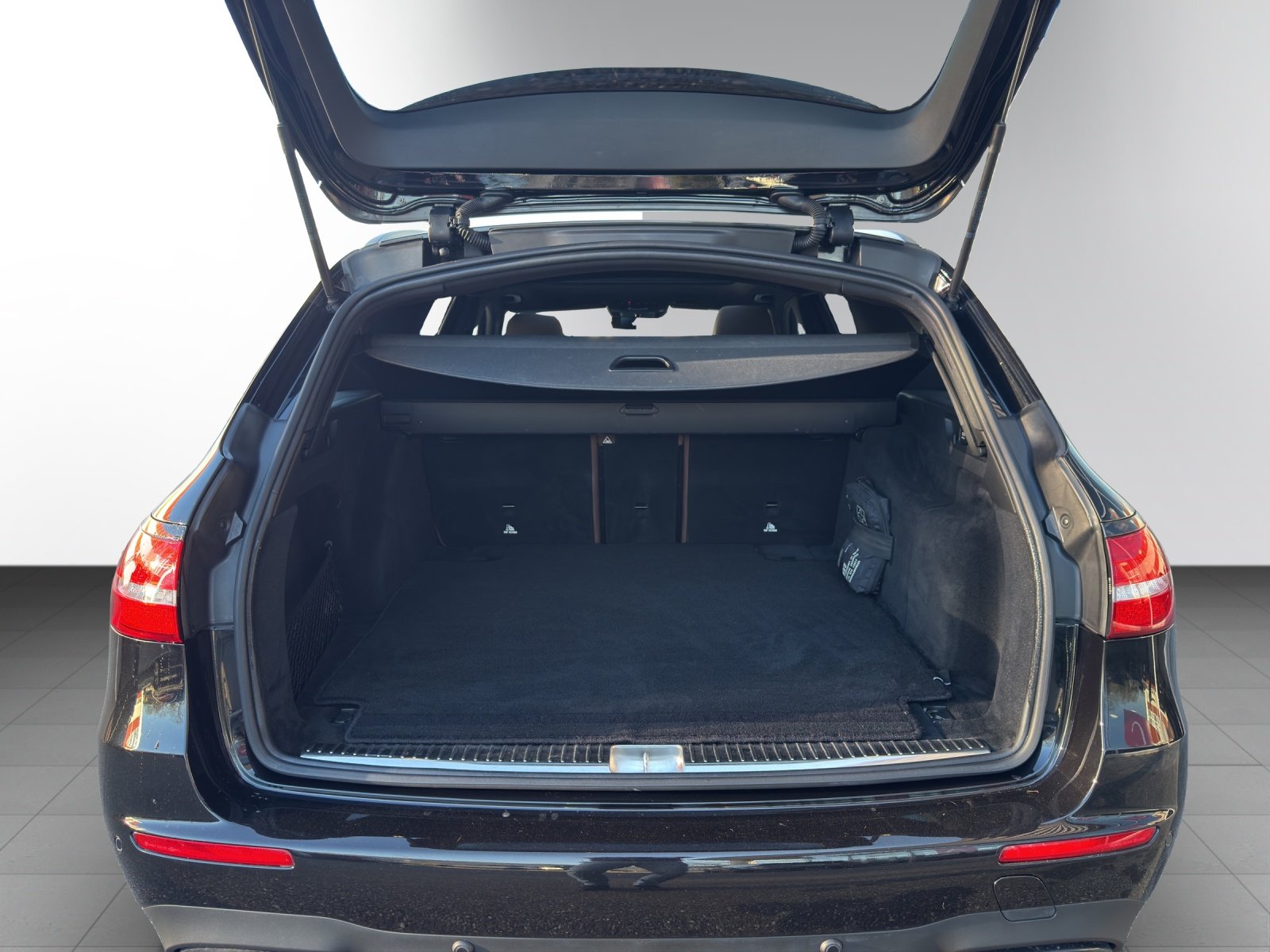 MERCEDES-BENZ E 43 AMG 4 Matic, Benzin, Occasion / Gebraucht, Automatik - 7