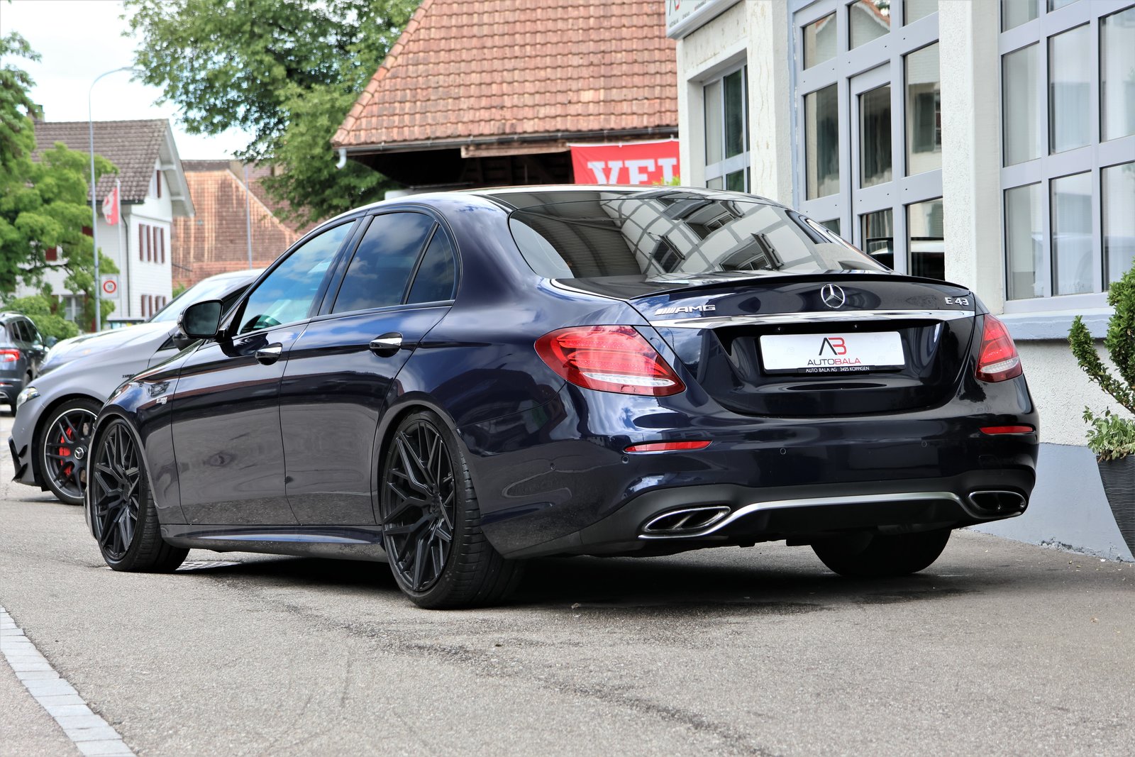 MERCEDES-BENZ E 43 AMG 4Matic 9G-Tronic, Essence, Occasion / Utilisé, Automatique - 3