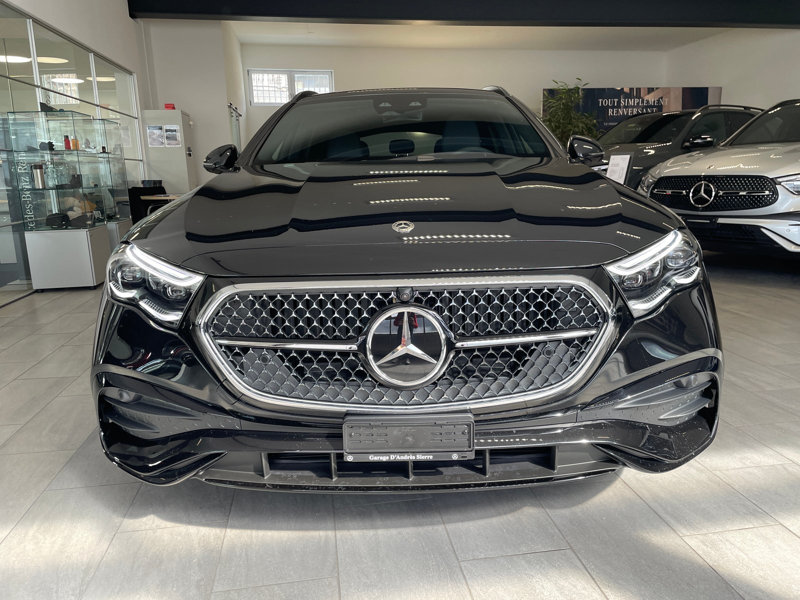 MERCEDES-BENZ E 450 d T 4Matic 9G-Tronic AMG Line, Mild-Hybrid Diesel/Elektro, Neuwagen, Automatik - 2