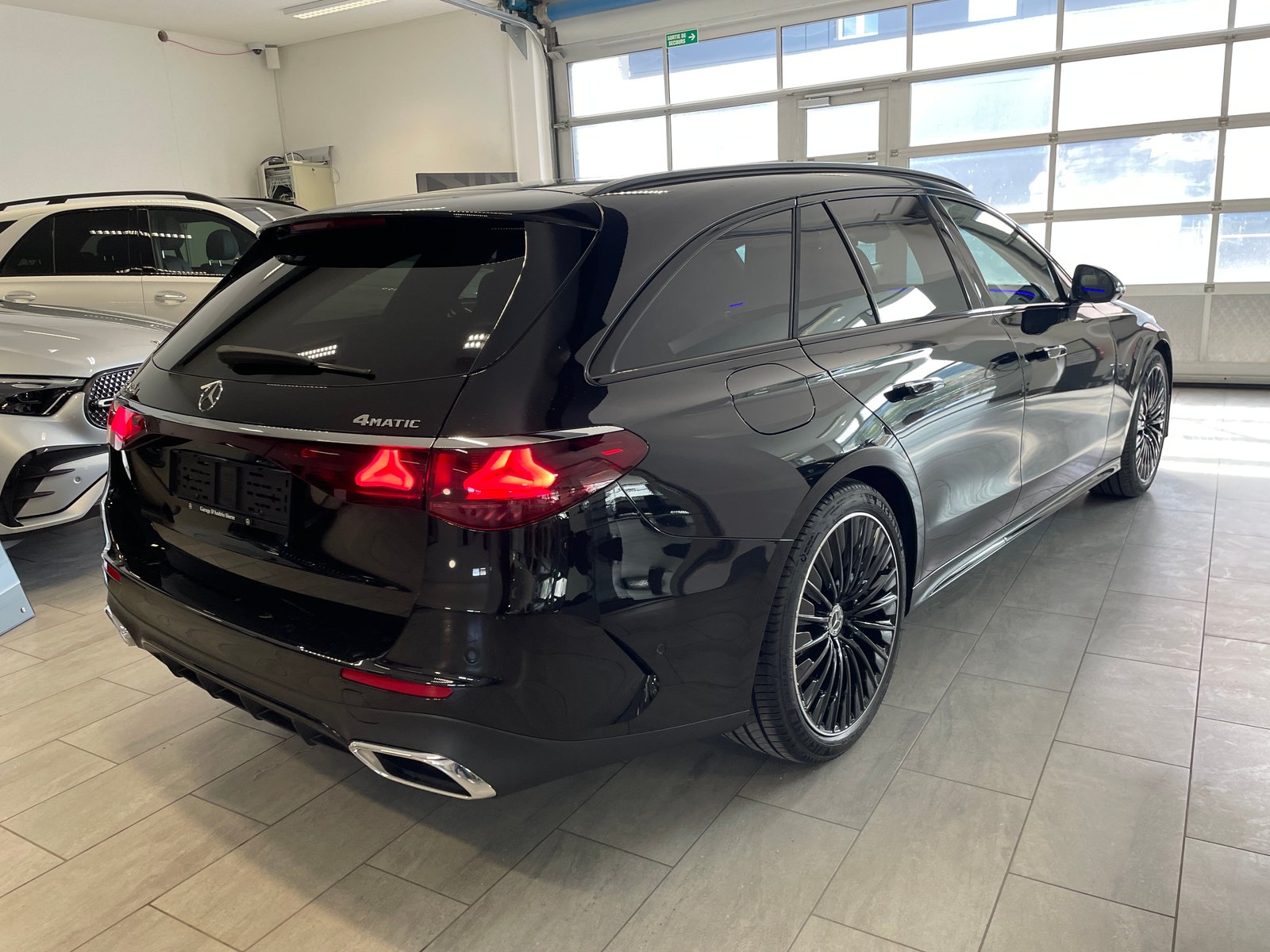 MERCEDES-BENZ E 450 d T 4Matic 9G-Tronic AMG Line, Mild-Hybrid Diesel/Elektro, Neuwagen, Automatik - 5