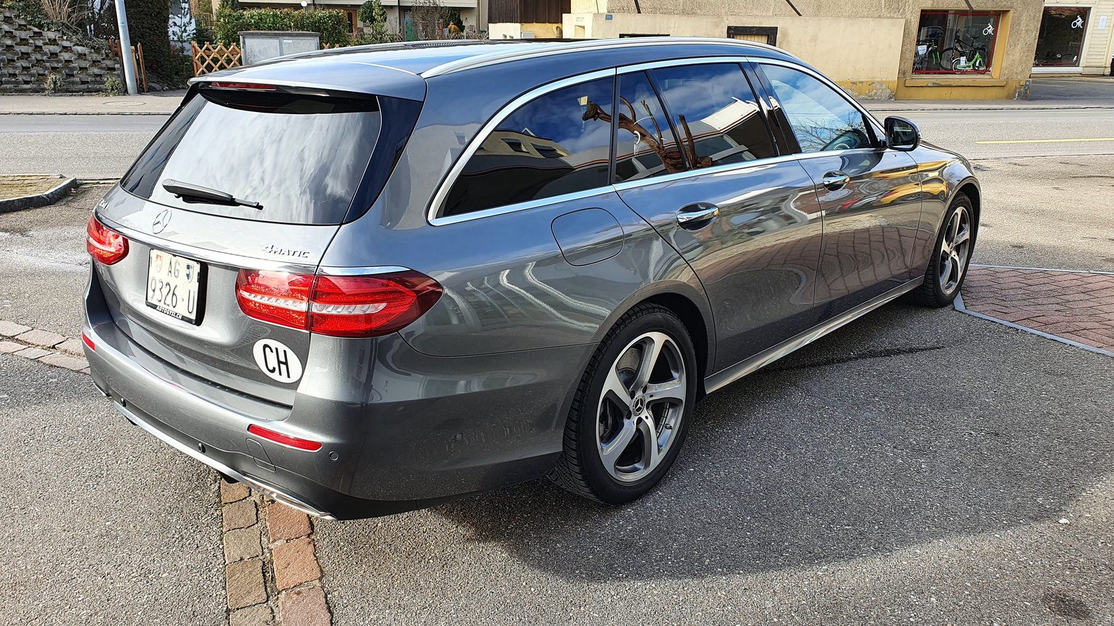MERCEDES-BENZ E 450 AMG Line 4Matic, Benzin, Occasion / Gebraucht, Automatik - 3