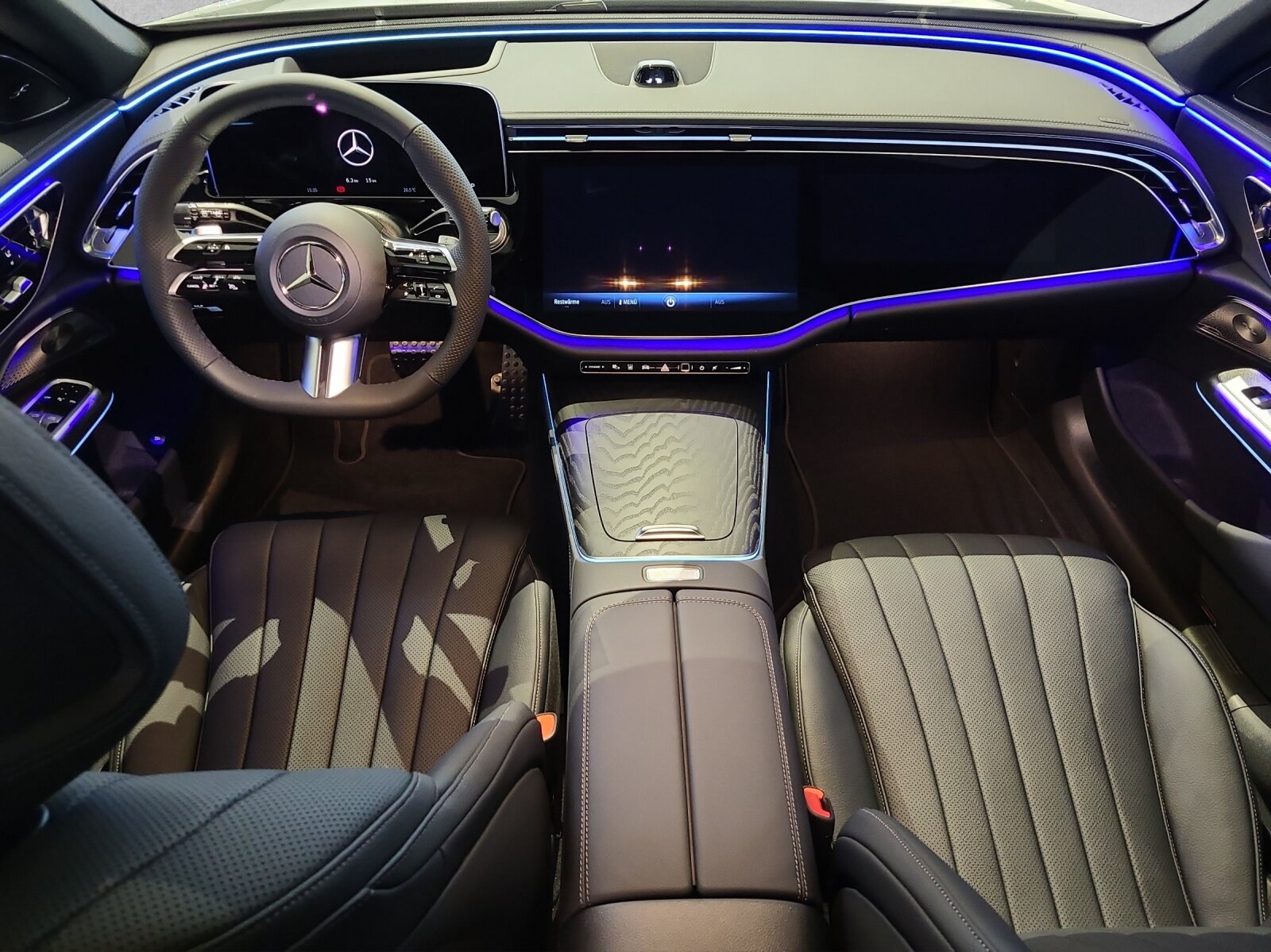 MERCEDES-BENZ E 450 d 4M AMG T S214, Hybride Léger Diesel/Électricité, Voiture de démonstration, Automatique - 4