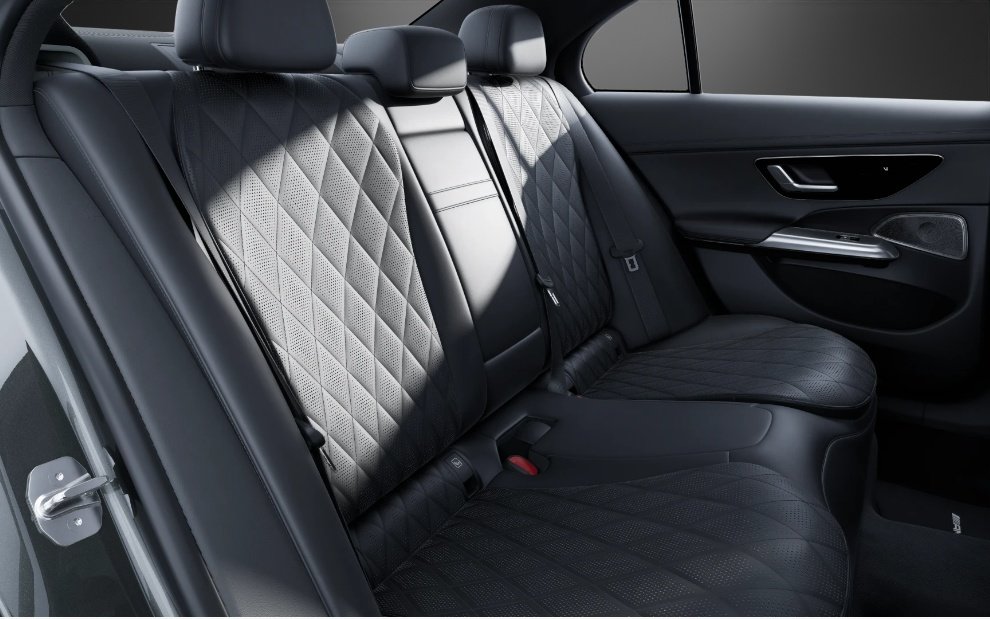 MERCEDES-BENZ E 450 d 4Matic 9G-Tronic, Hybride Léger Diesel/Électricité, Voiture nouvelle, Automatique - 6