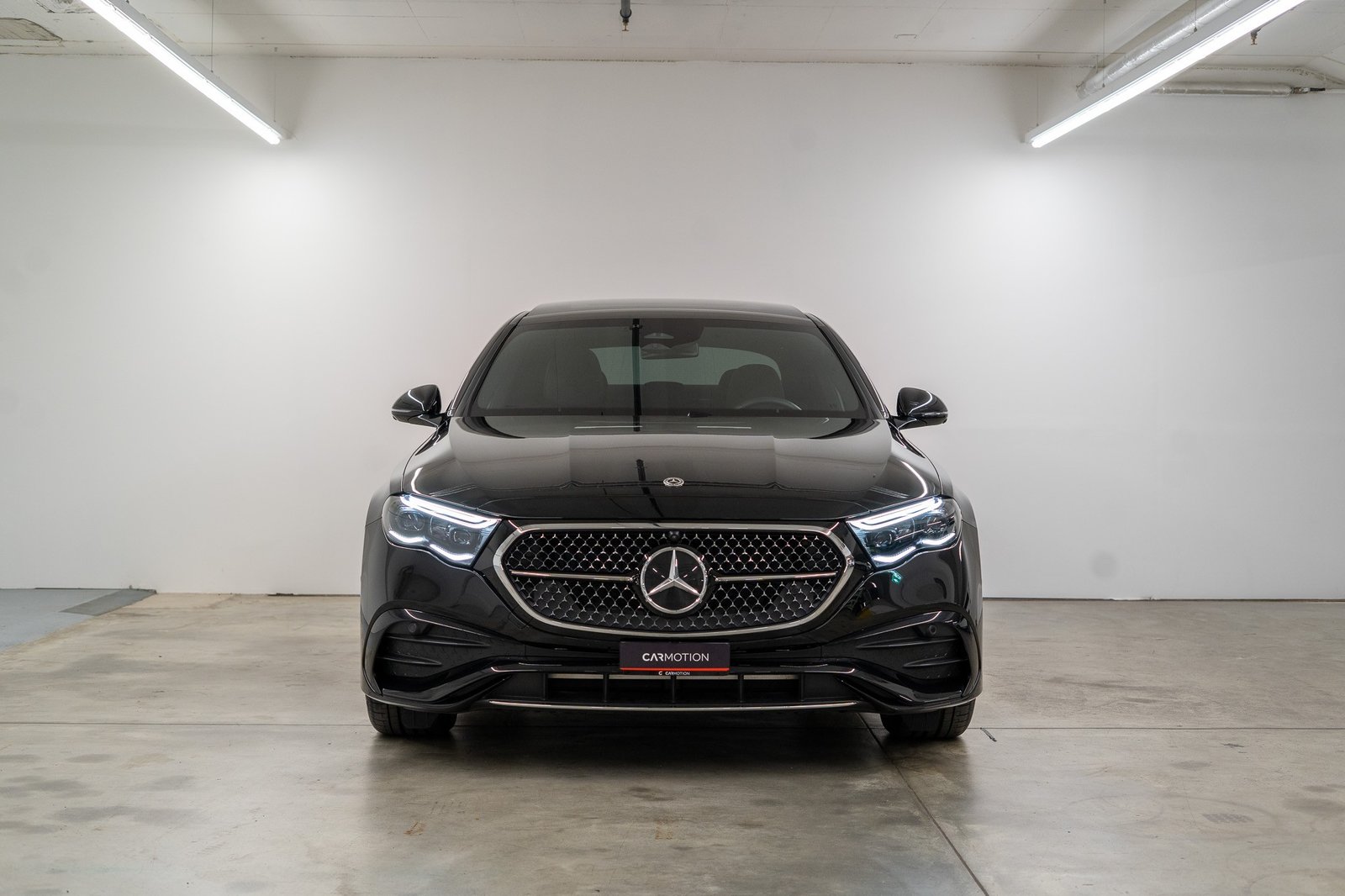 MERCEDES-BENZ E 450 AMG Line 4matic / Panorama-Schiebedach / 360° Kamera /, Petrol, Second hand / Used, Automatic - 2