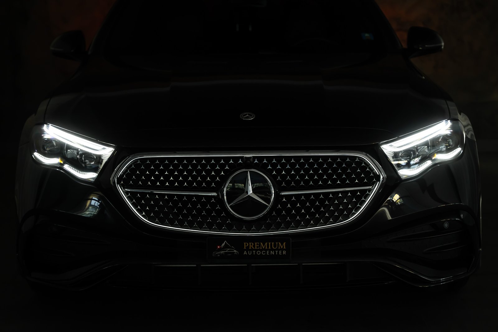 MERCEDES-BENZ E 450 d 4Matic 9G-Tronic AMG Line *Hyper-Scree, Diesel, Occasion / Utilisé, Automatique - 4