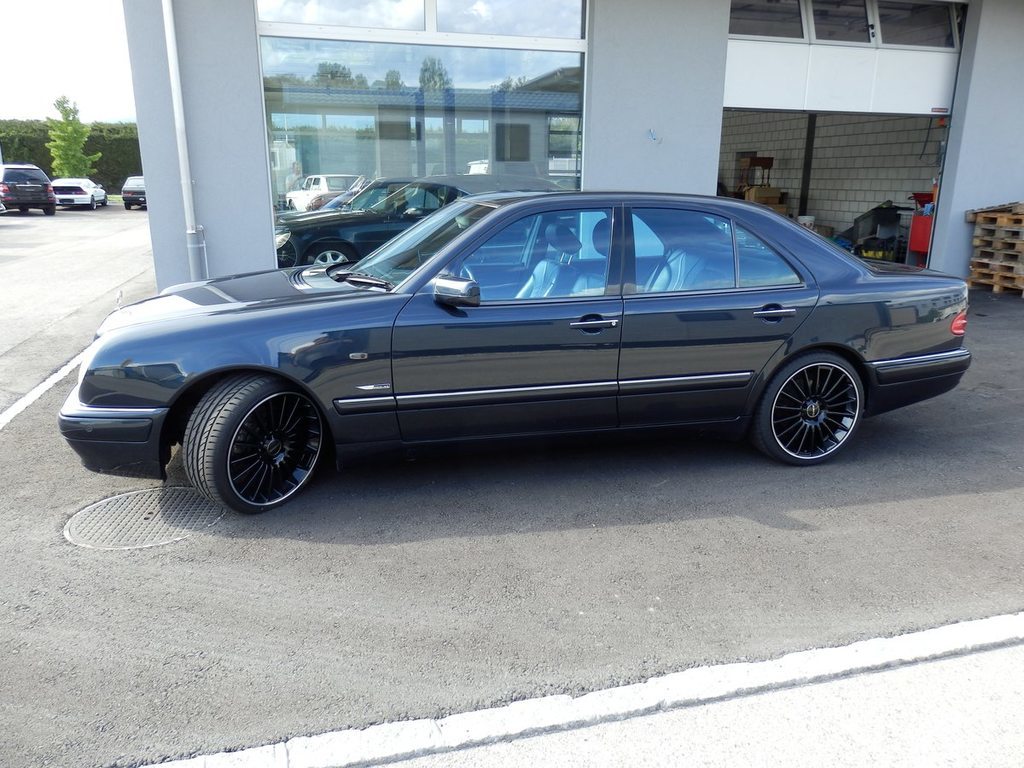 MERCEDES-BENZ E 50 AMG Avantgarde Automatic, Benzin, Occasion / Gebraucht, Automatik - 3