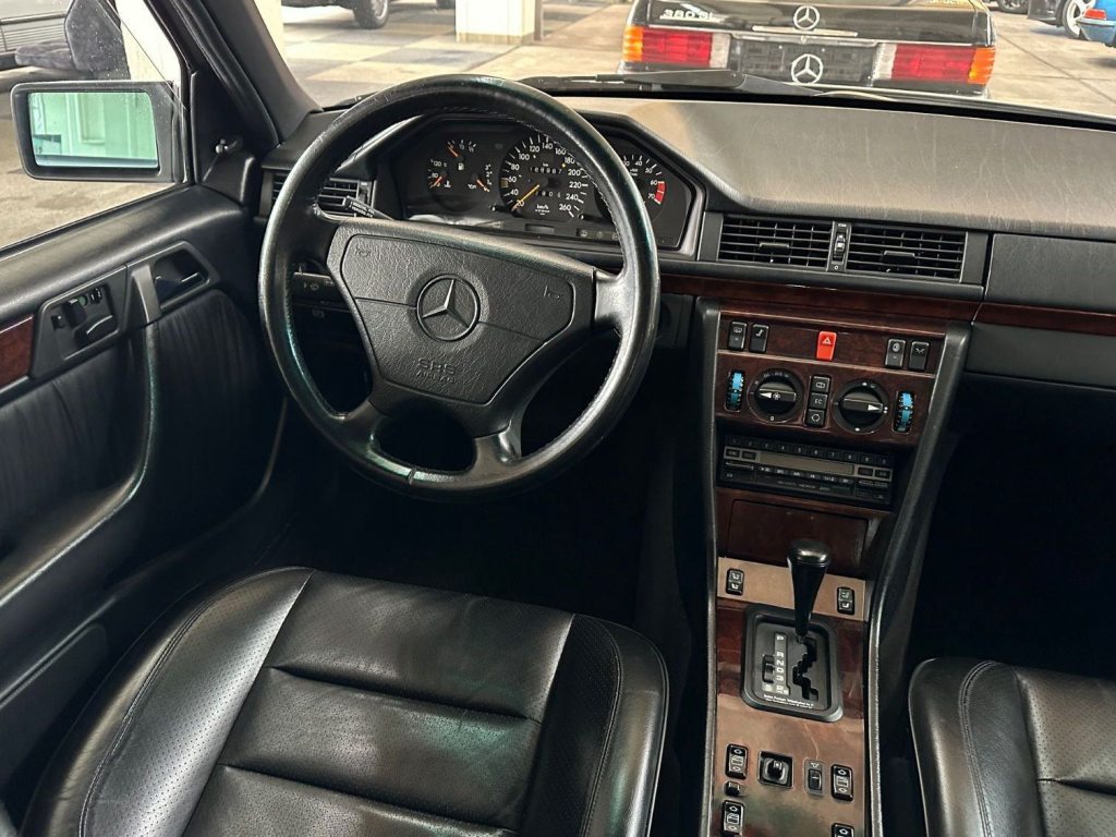 MERCEDES-BENZ E 500 E W124, Benzin, Occasion / Gebraucht, Automatik - 6