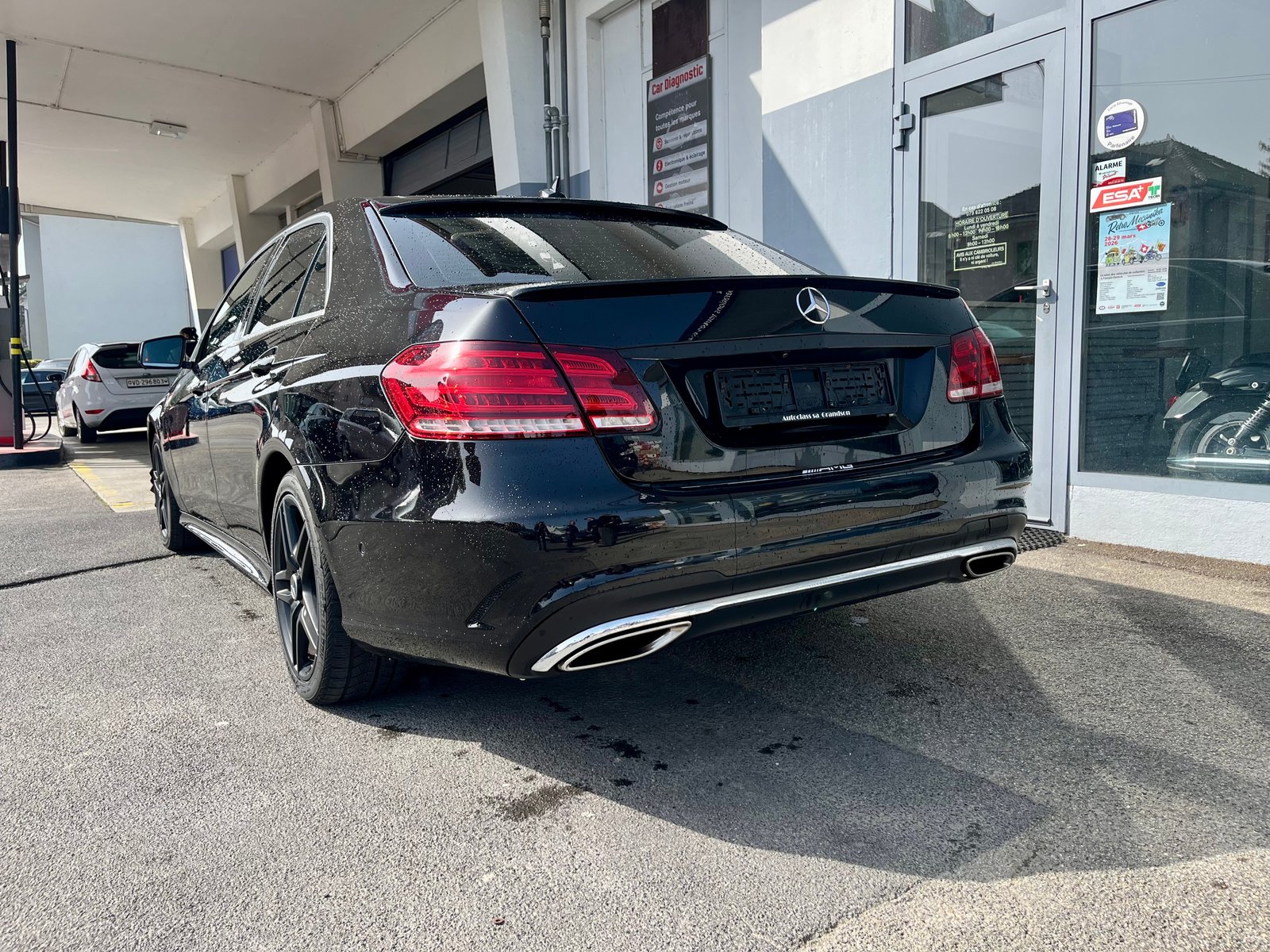 MERCEDES-BENZ E 500 Avantgarde 4Matic 7G-Tronic, Essence, Occasion / Utilisé, Automatique - 3