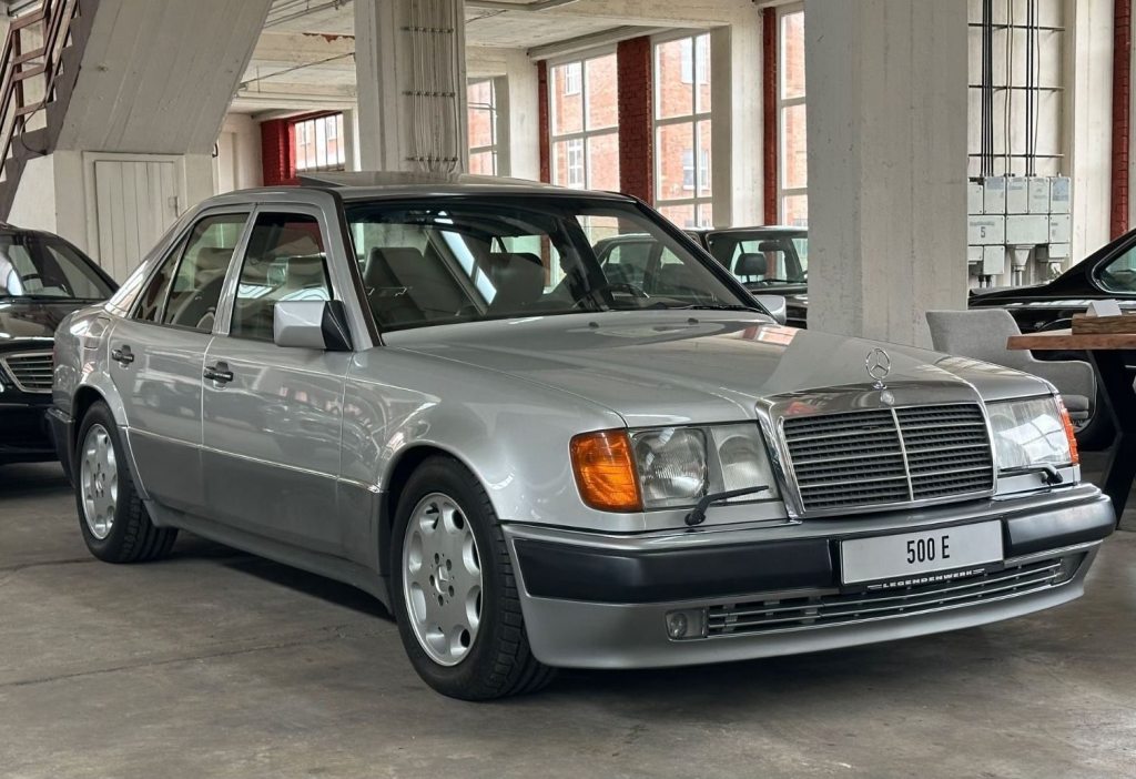 MERCEDES-BENZ E 500 E W124