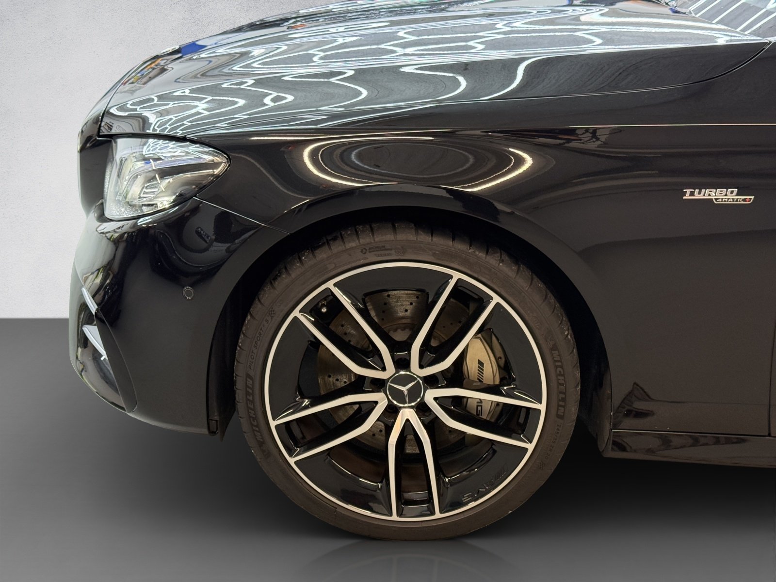 MERCEDES-BENZ E 53 AMG 4Matic+ T-Modell, Mild-Hybrid Benzin/Elektro, Occasion / Gebraucht, Automatik - 7