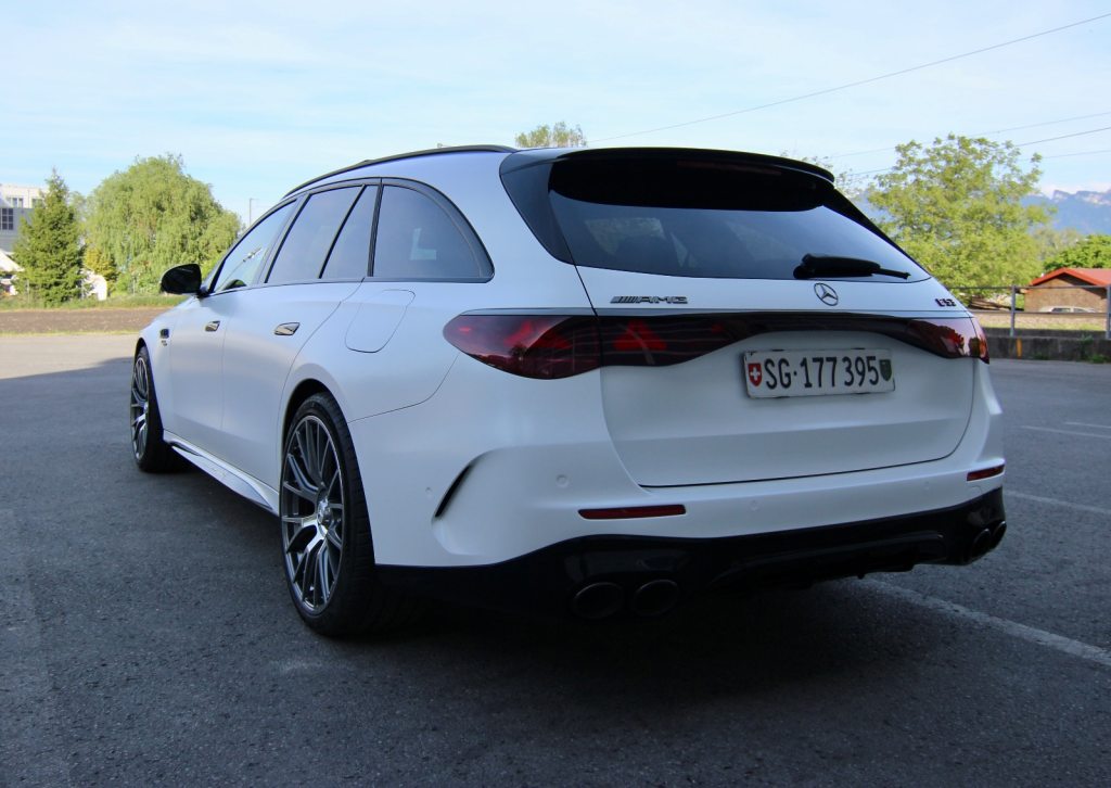 MERCEDES-BENZ E 53 AMG E 53 Hybrid AMG 4matic+, Plug-in-Hybrid Benzin/Elektro, Occasion / Gebraucht, Automatik - 4