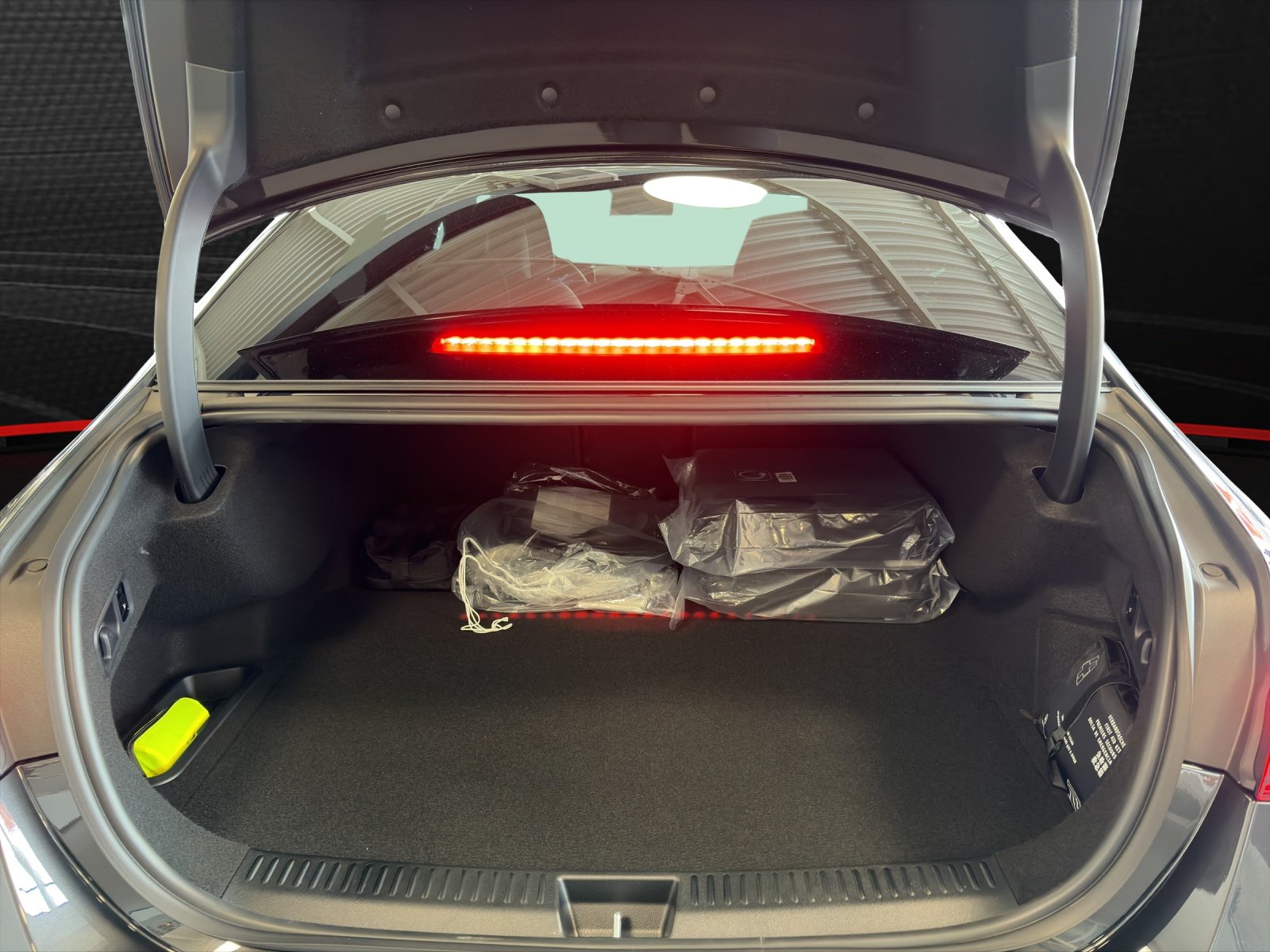 MERCEDES-BENZ E 53 AMG Hybrid 4Matic+ 9G-Tronic, Plug-in-Hybrid Benzina/Elettrica, Auto nuove, Automatico - 6
