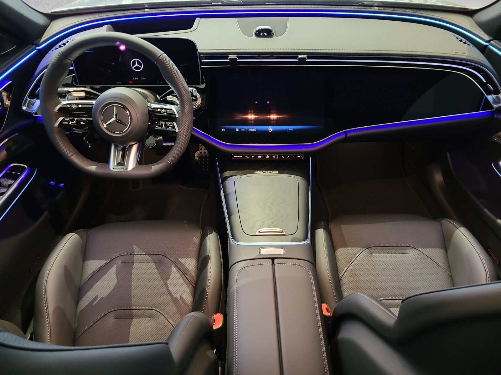 MERCEDES-BENZ E 53 Hybrid AMG 4M+ W214, Plug-in-Hybrid Benzin/Elektro, Neuwagen, Automatik - 4