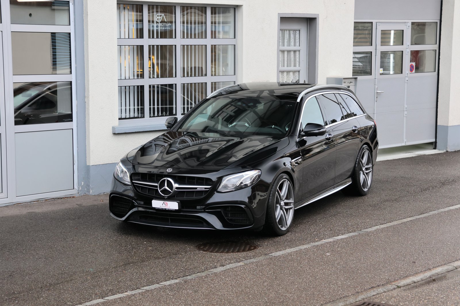 MERCEDES-BENZ E 63 AMG S 4 Matic 9G-Tronic