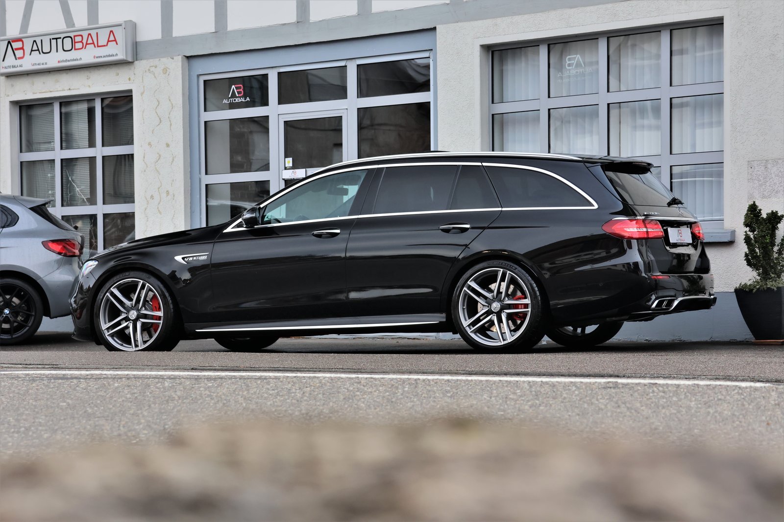 MERCEDES-BENZ E 63 AMG S 4 Matic 9G-Tronic, Petrol, Second hand / Used, Automatic - 3
