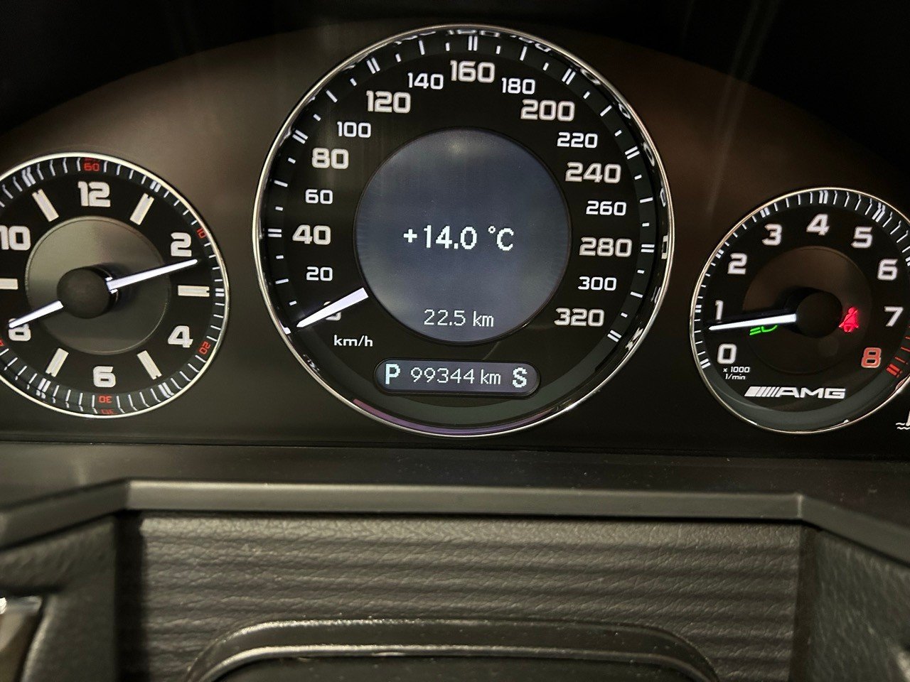 MERCEDES-BENZ E 63 AMG Avantgarde 7G-Tronic, Essence, Occasion / Utilisé, Automatique - 7