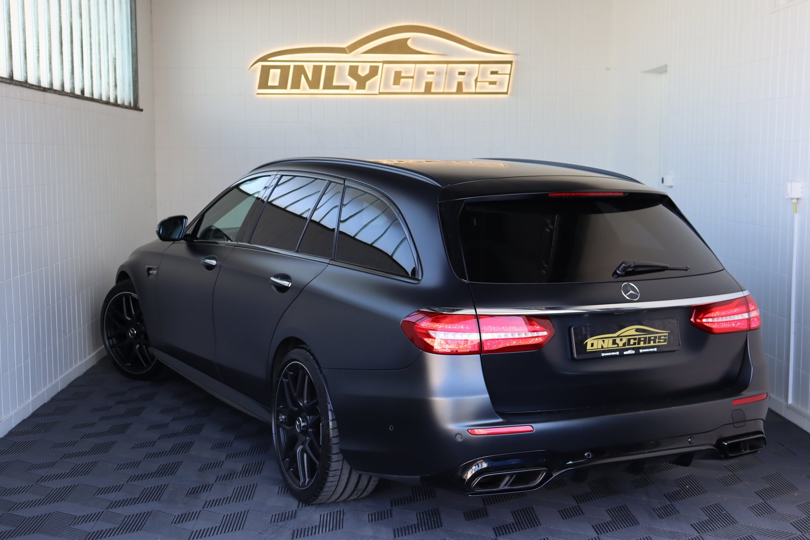 MERCEDES-BENZ E 63 AMG S EDITION 1 4 MATIC 9G-TRONIC, Essence, Occasion / Utilisé, Automatique - 6