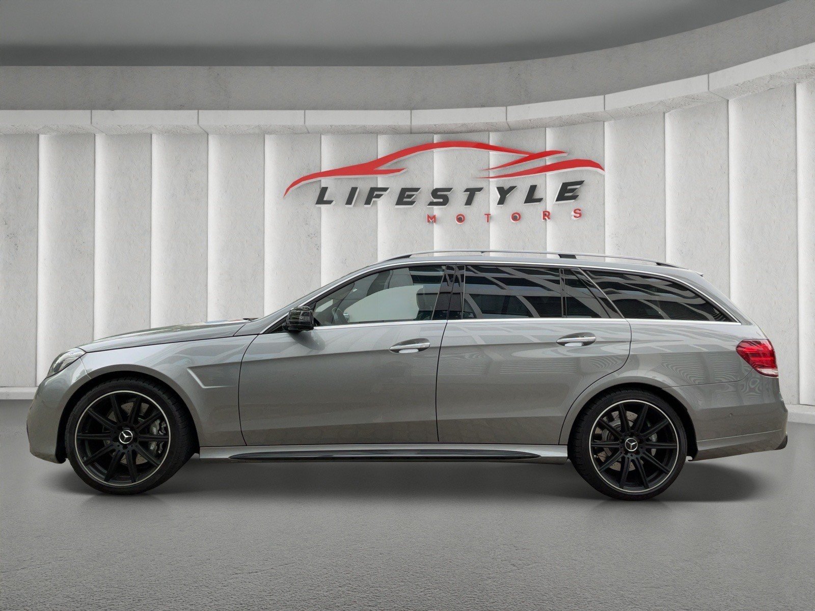 MERCEDES-BENZ E 63 CGI AMG 7G-Tronic, Benzin, Occasion / Gebraucht, Automatik - 2