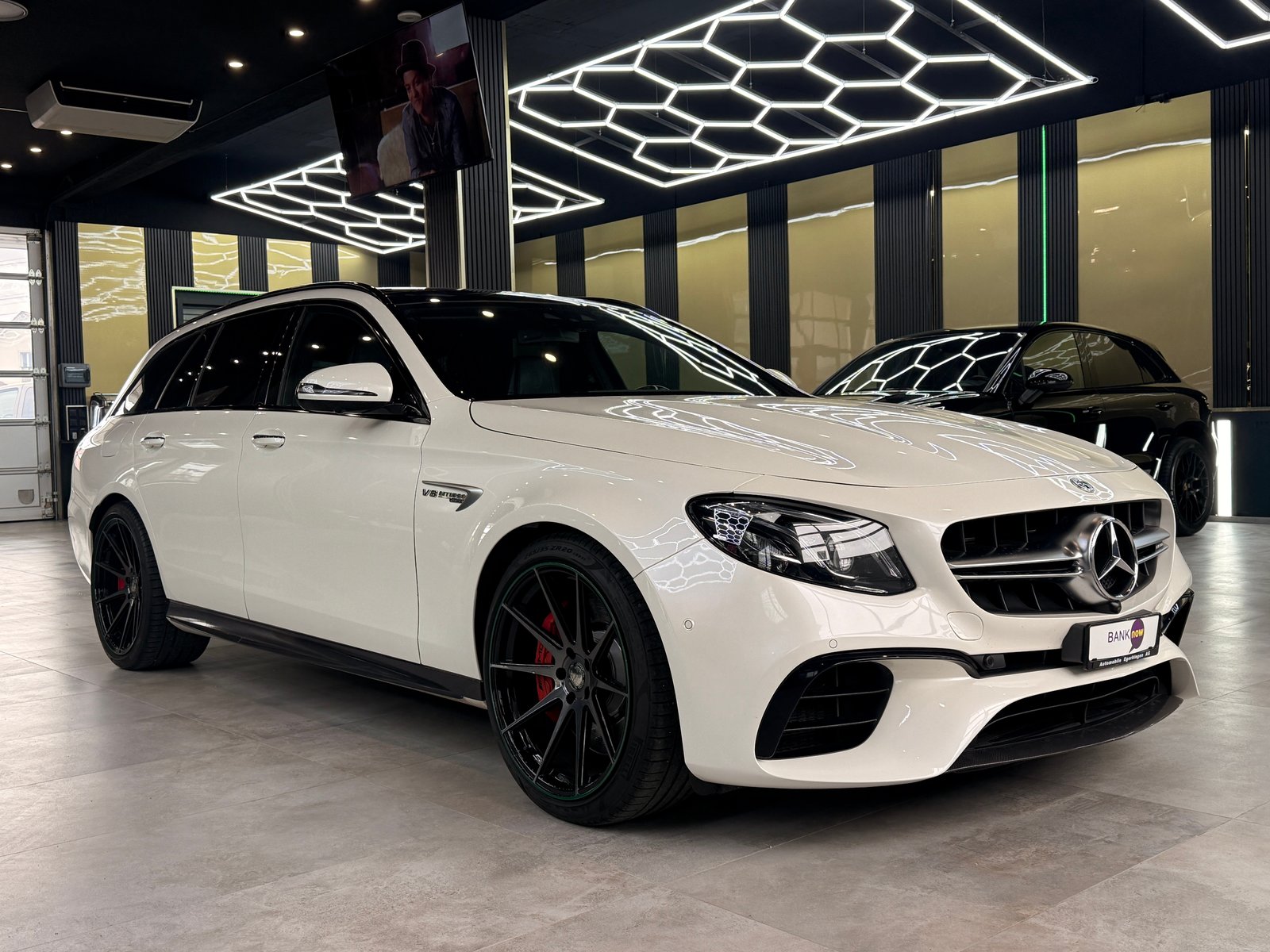 MERCEDES-BENZ E 63 AMG S 4 Matic 9G-Tronic, Essence, Occasion / Utilisé, Automatique - 3
