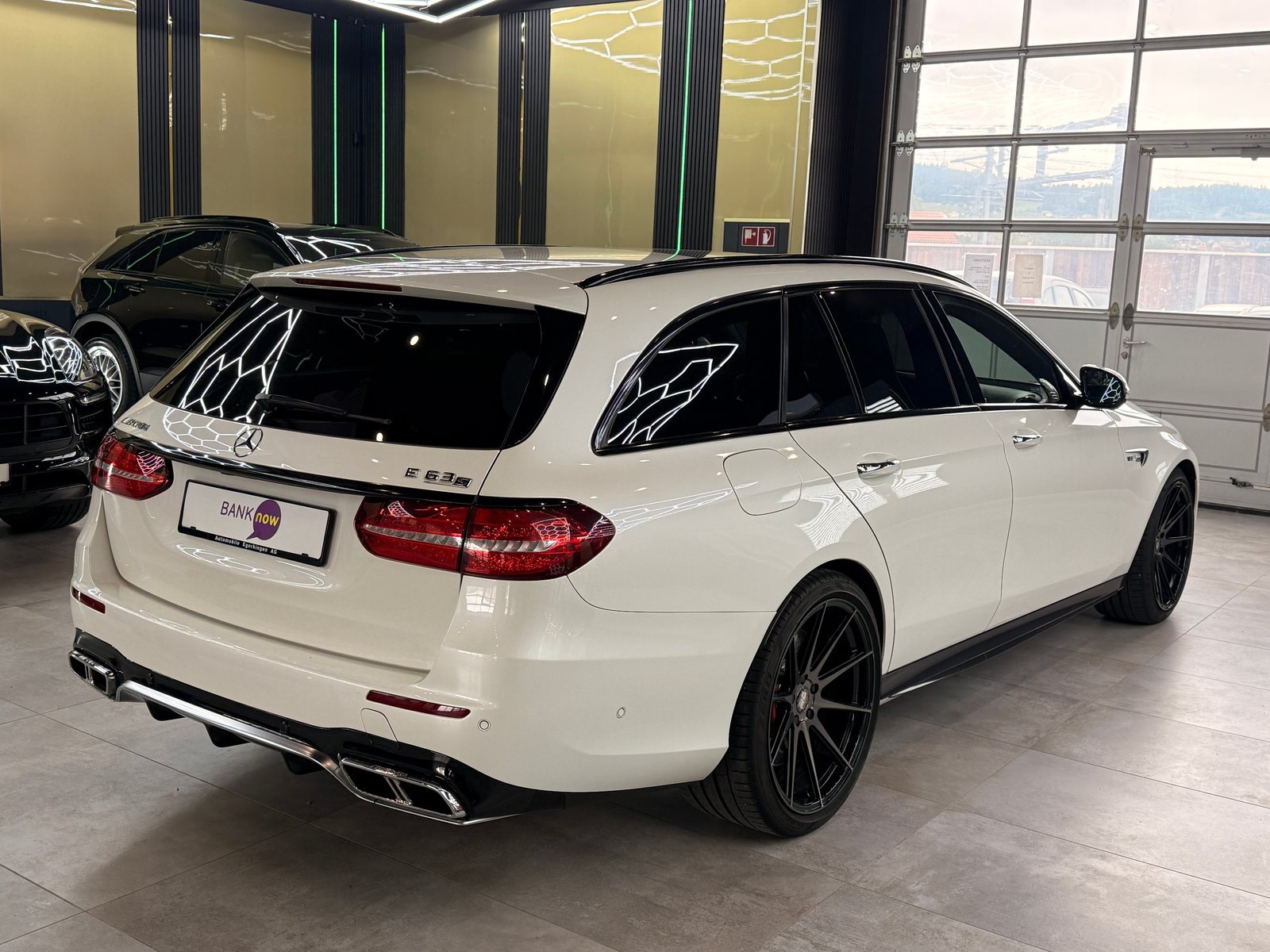 MERCEDES-BENZ E 63 AMG S 4 Matic 9G-Tronic, Essence, Occasion / Utilisé, Automatique - 5