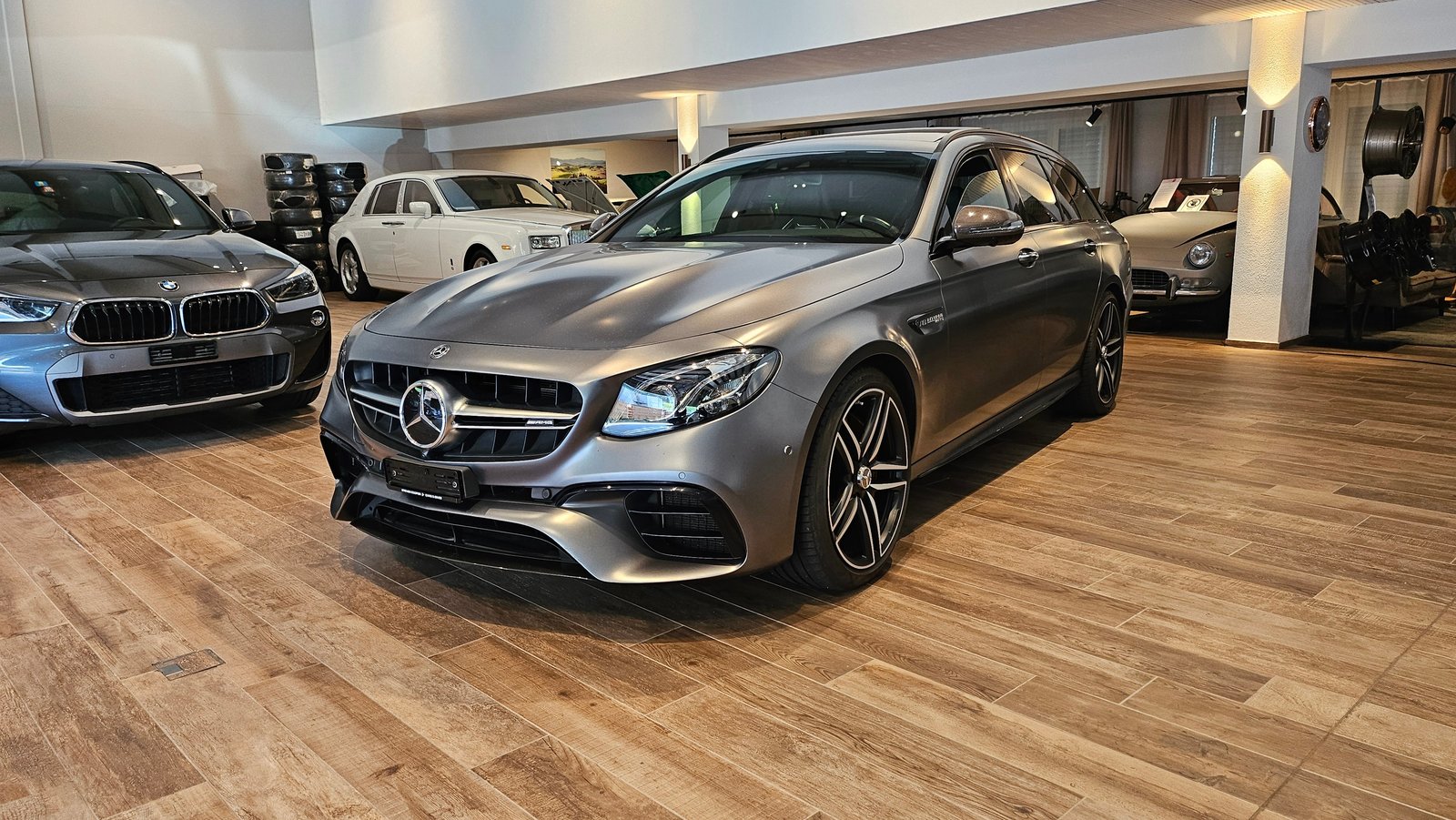MERCEDES-BENZ E 63 AMG S 4 Matic 9G-Tronic, 612 PS selenitgr