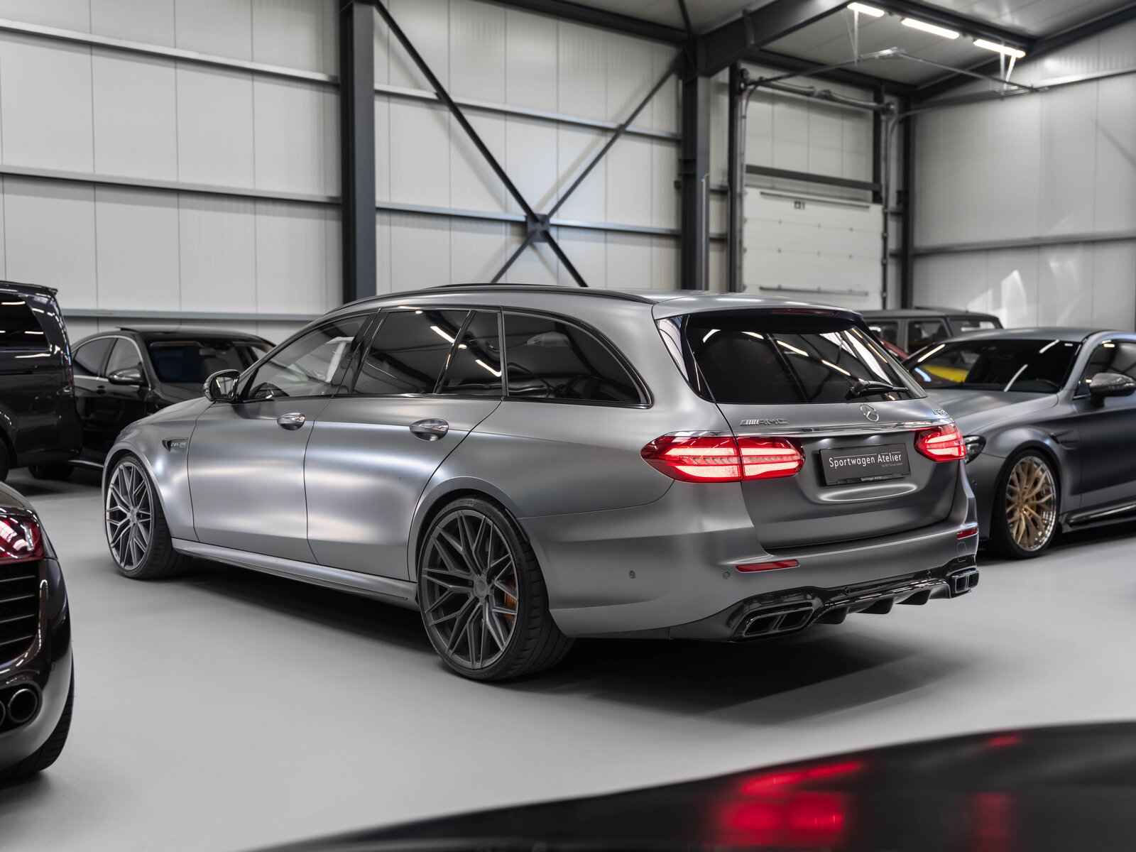 MERCEDES-BENZ E 63 AMG S 4 Matic 9G-Tronic, Benzin, Occasion / Gebraucht, Automatik - 2