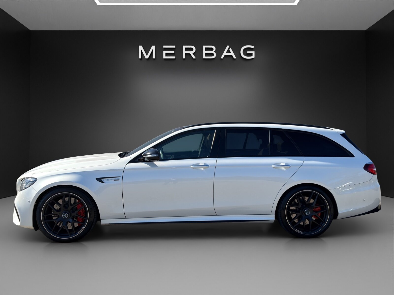 MERCEDES-BENZ E 63 AMG S 4 Matic, Petrol, Second hand / Used, Automatic - 3