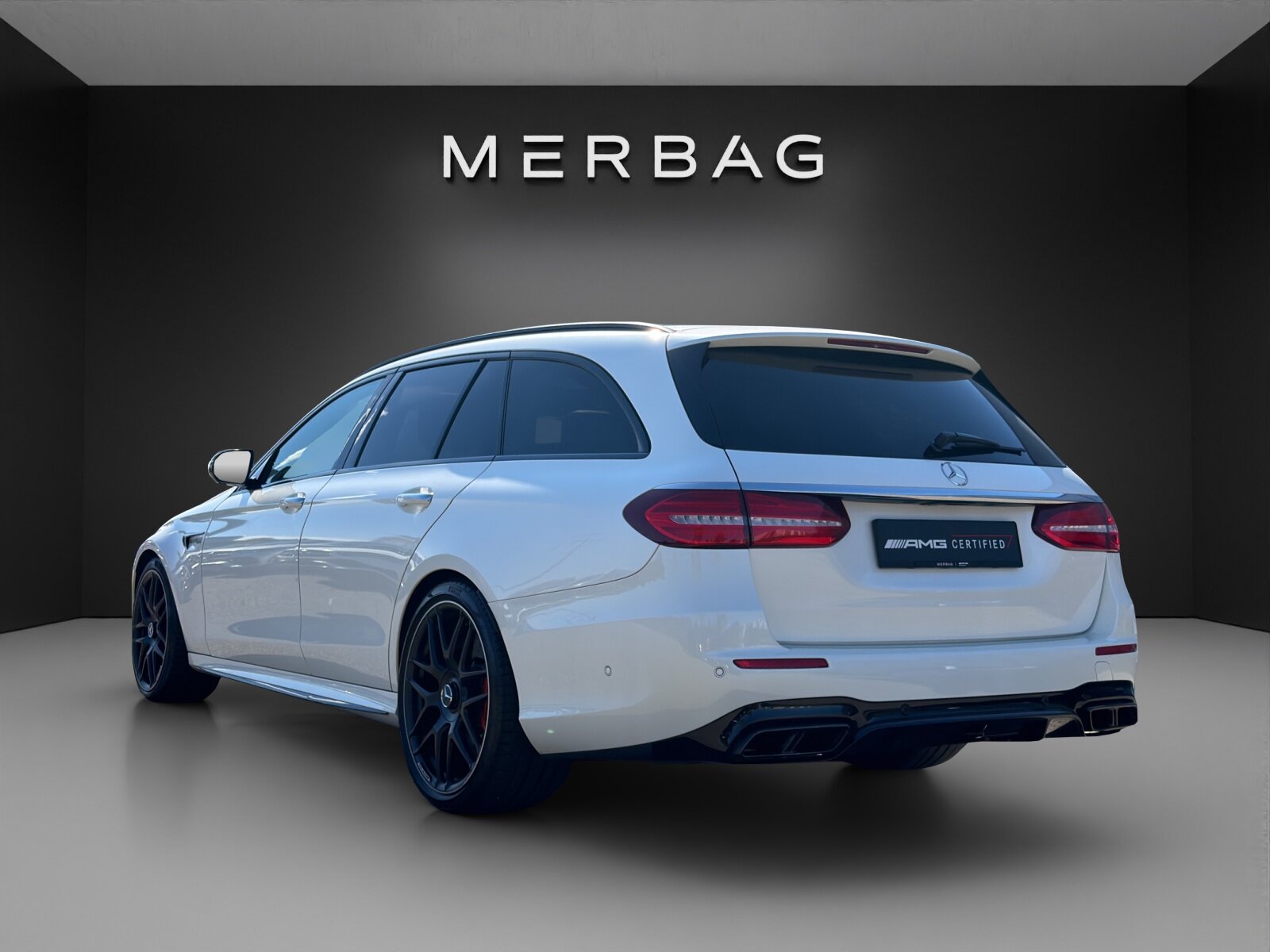 MERCEDES-BENZ E 63 AMG S 4 Matic, Petrol, Second hand / Used, Automatic - 4