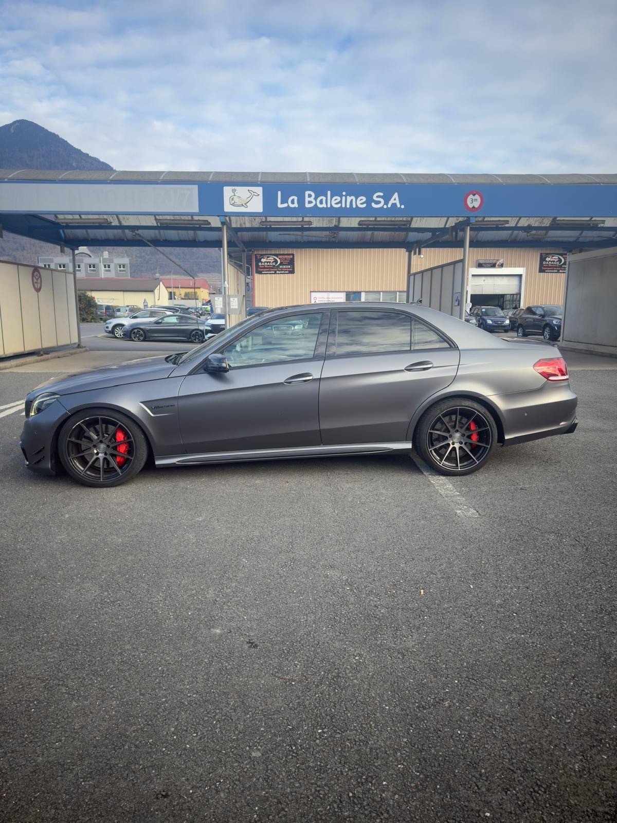 MERCEDES-BENZ E 63 AMG, Benzin, Occasion / Gebraucht, Automatik - 7