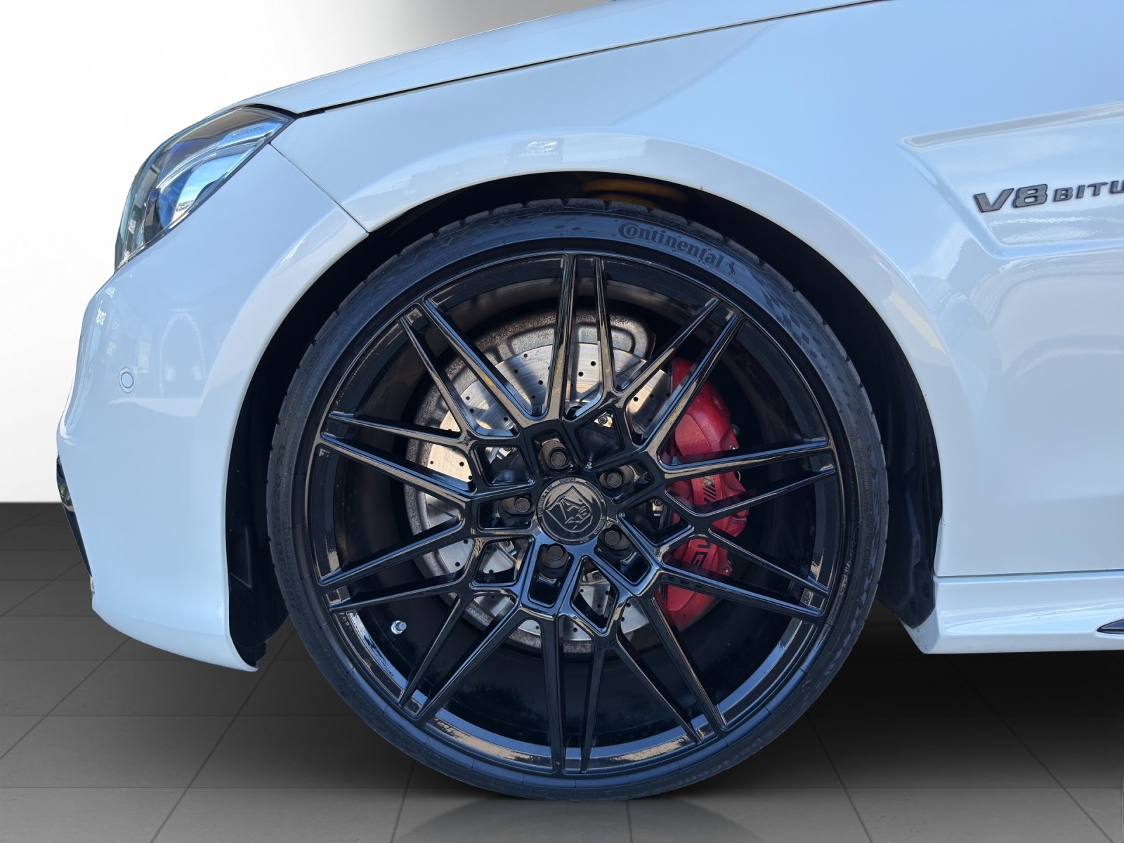 MERCEDES-BENZ E 63 AMG, Petrol, Second hand / Used, Automatic - 6