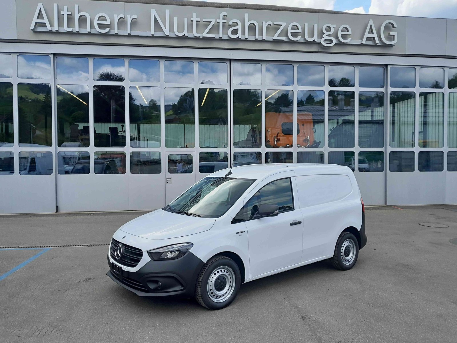 MERCEDES-BENZ eCitan S FWD Worker