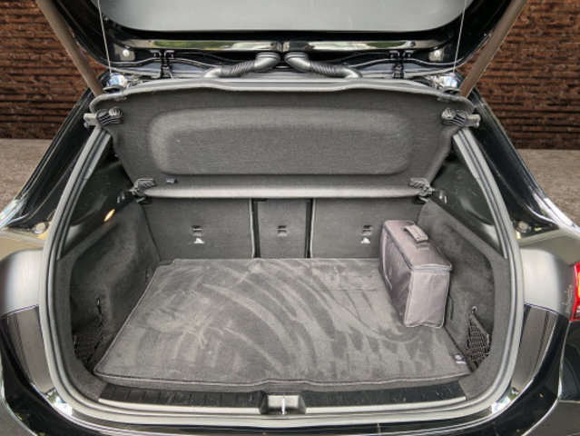 MERCEDES-BENZ EQA 250, Occasion / Gebraucht, Automatik - 7