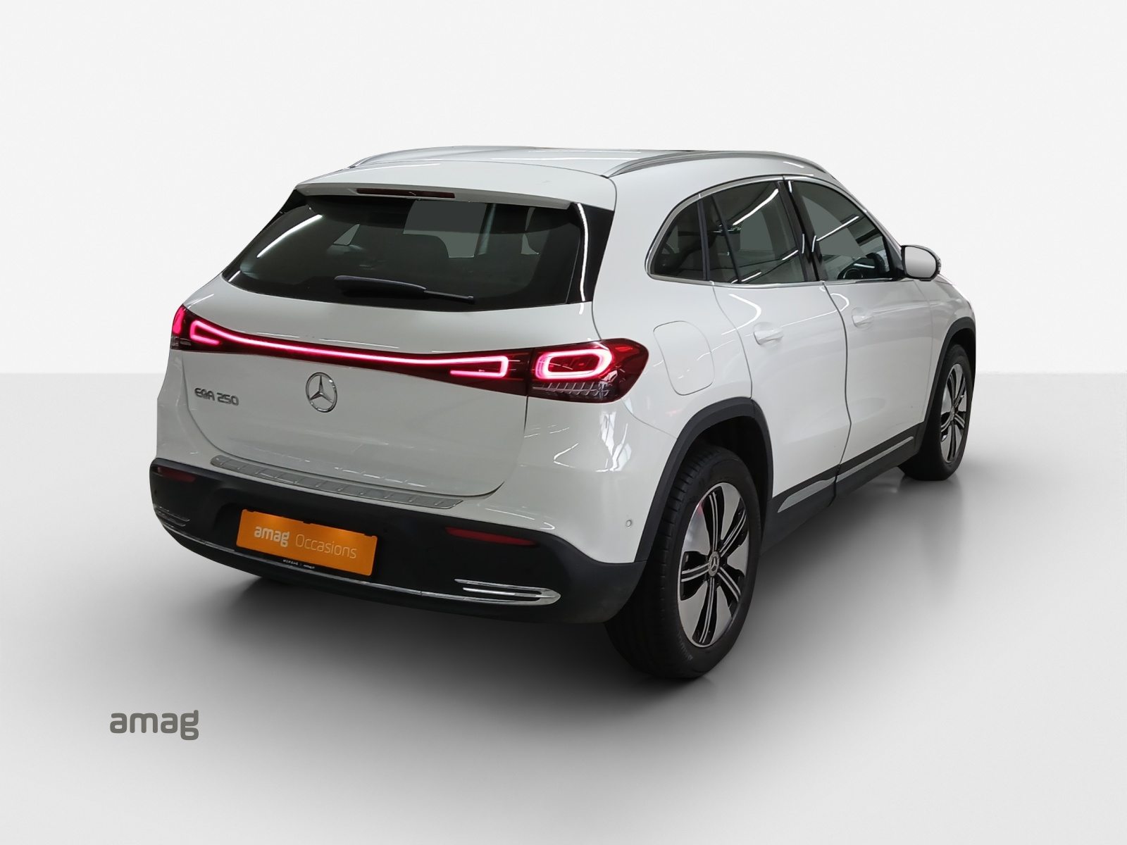 MERCEDES-BENZ EQA 250, Elektro, Occasion / Gebraucht, Automatik - 6