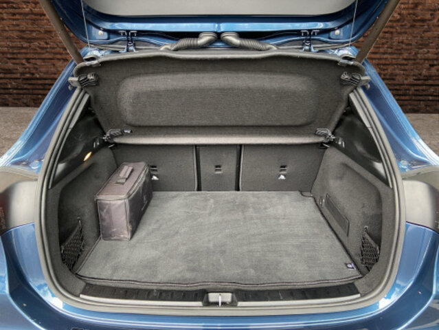MERCEDES-BENZ EQA 250 AMG Line AMG Line, Occasion / Gebraucht, Automatik - 7