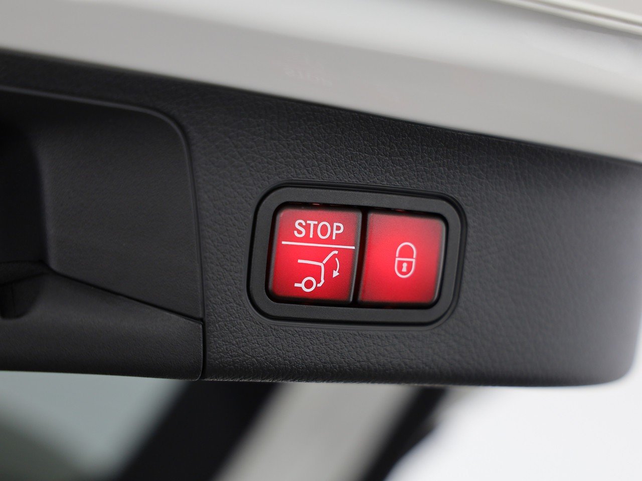 MERCEDES-BENZ EQA 300 66,5kWh 4Matic Swiss Star, Elettrica, Auto nuove, Automatico - 6