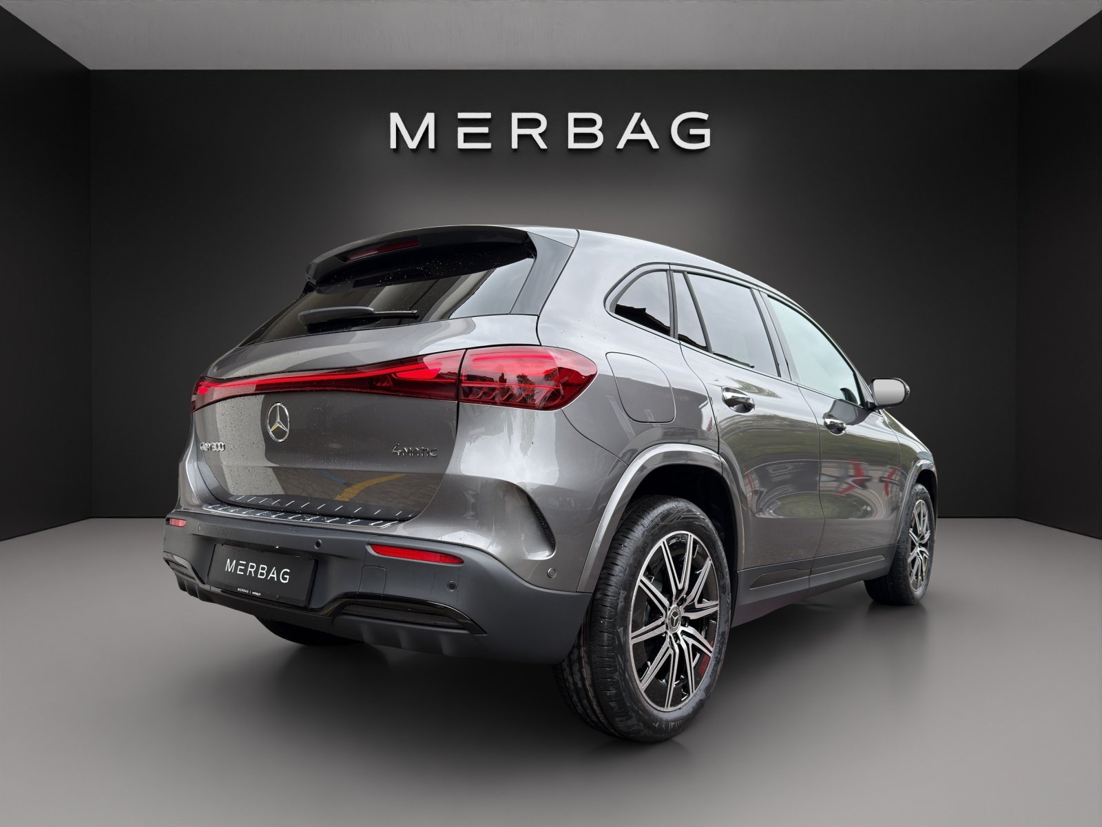 MERCEDES-BENZ EQA 300 66,5kWh 4Matic Swiss Star, Électrique, Voiture nouvelle, Automatique - 3