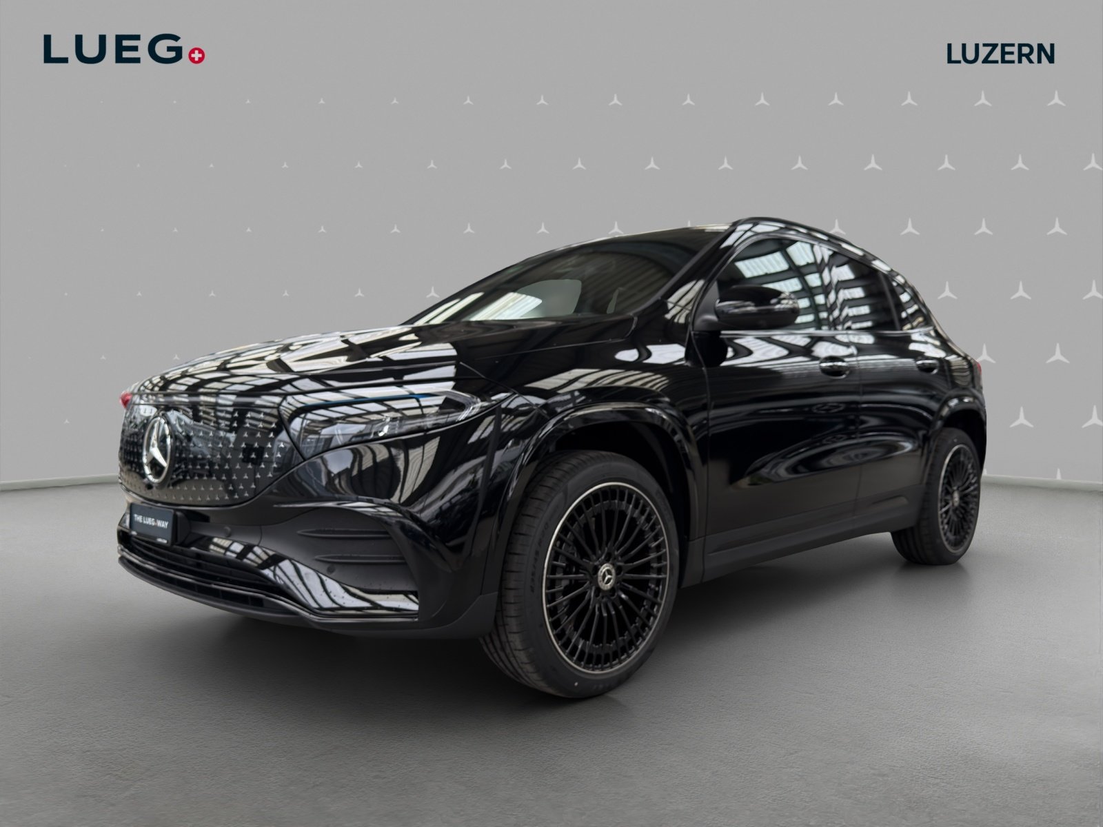 MERCEDES-BENZ EQA 300 66,5kWh 4Matic Excellence