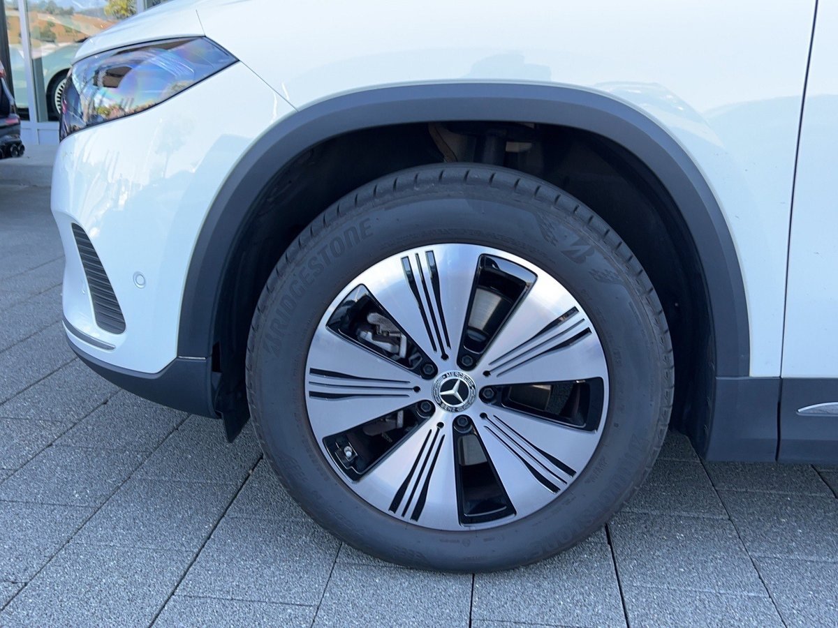 MERCEDES-BENZ EQA 300 4Matic, Électrique, Occasion / Utilisé, Automatique - 7