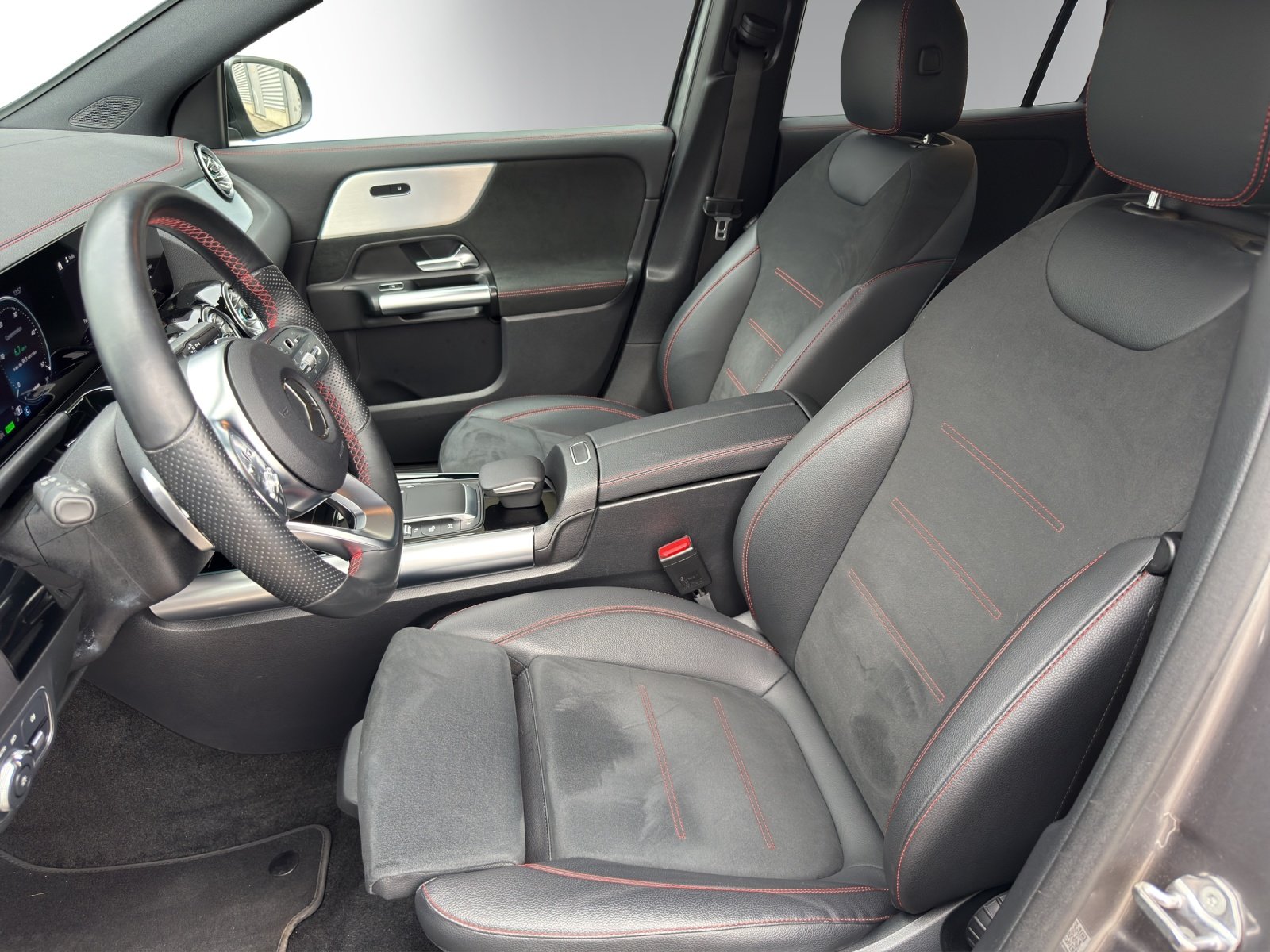 MERCEDES-BENZ EQA 300 AMG Line 4Matic, Electric, Second hand / Used, Automatic - 7