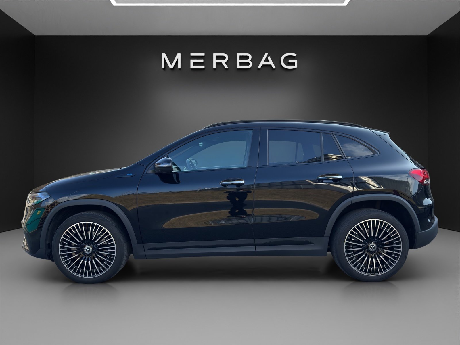 MERCEDES-BENZ EQA 300 AMG Line 4Matic, Elektro, Occasion / Gebraucht, Automatik - 2