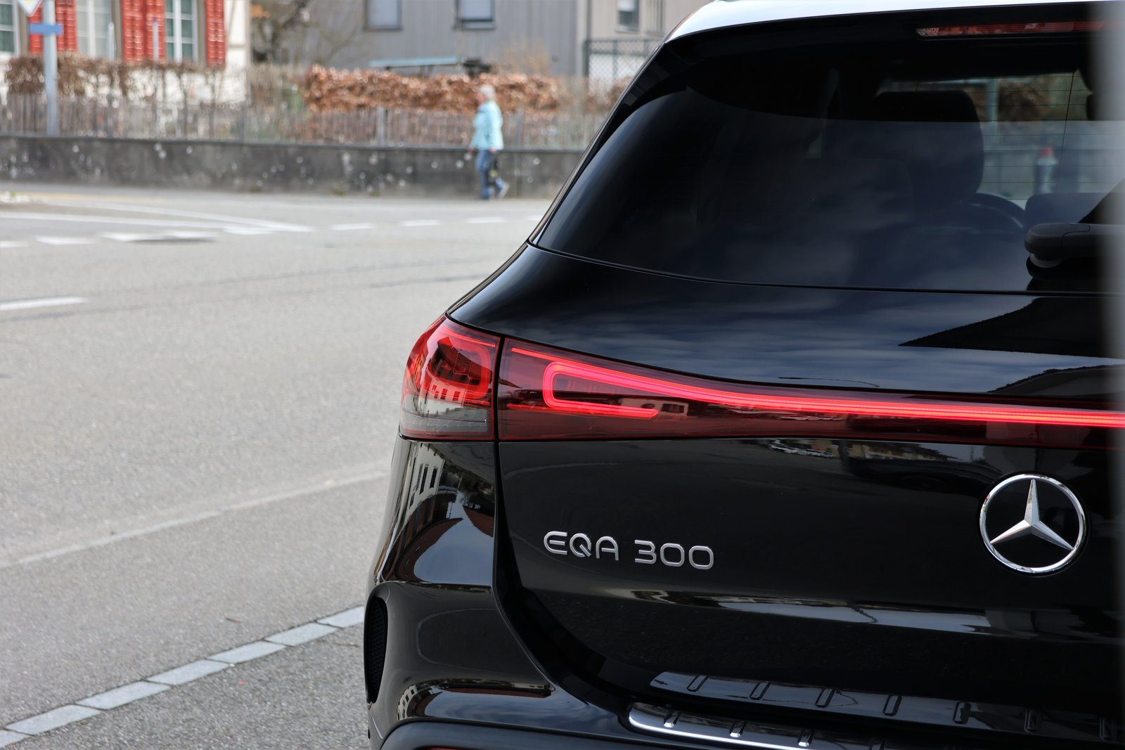 MERCEDES-BENZ EQA 300 AMG Line 4Matic, Elettrica, Occasioni / Usate, Automatico - 6