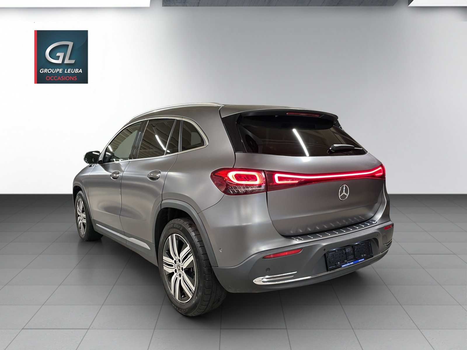 MERCEDES-BENZ EQA 300 4Matic, Elektro, Occasion / Gebraucht, Automatik - 4