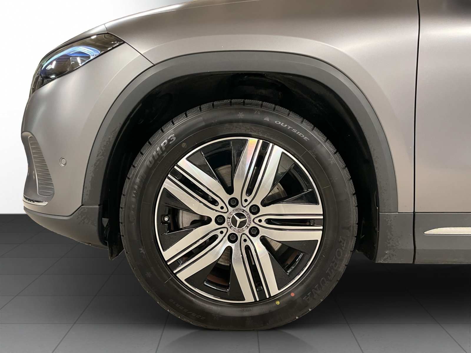 MERCEDES-BENZ EQA 300 4Matic, Elektro, Occasion / Gebraucht, Automatik - 6