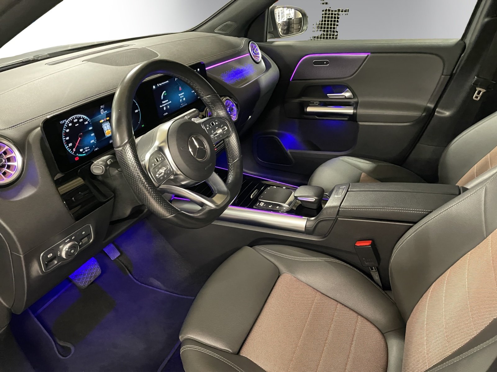 MERCEDES-BENZ EQA 300 4Matic, Elektro, Occasion / Gebraucht, Automatik - 7