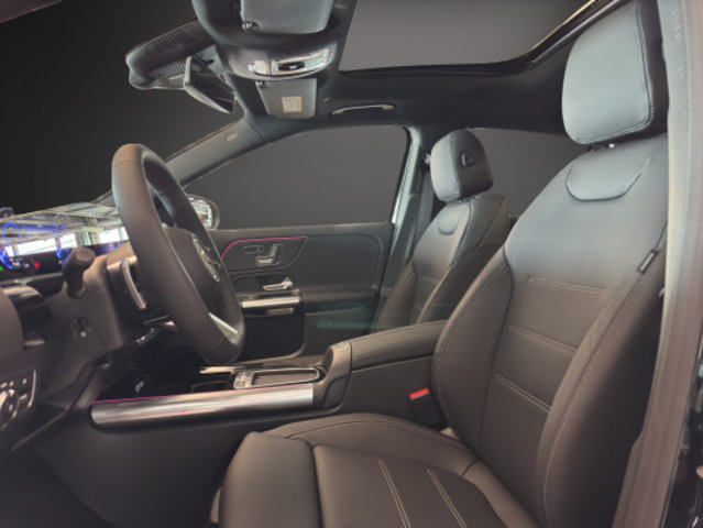 MERCEDES-BENZ EQA 300 4M Swiss Star, Électrique, Occasion / Utilisé, Automatique - 7